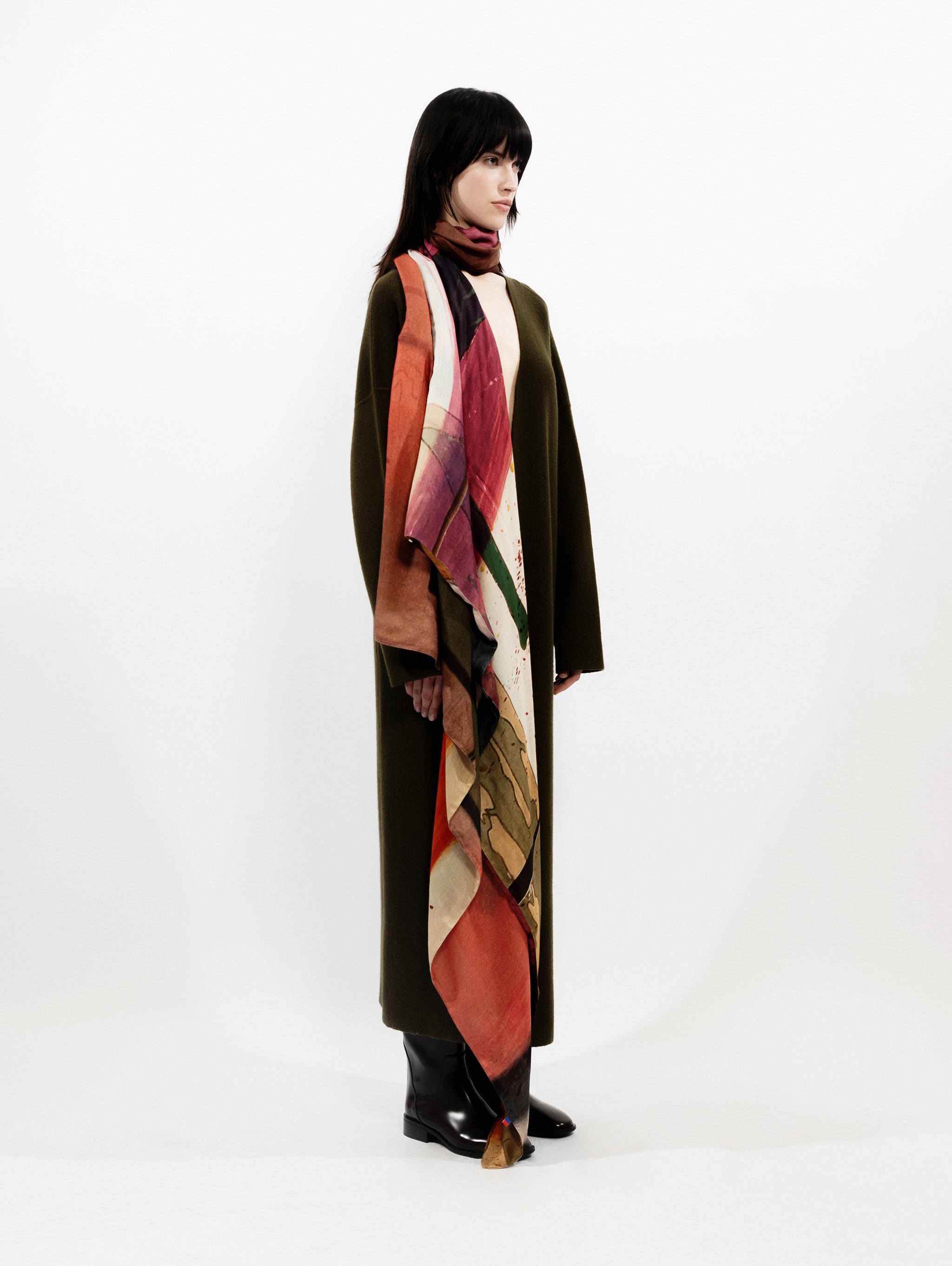 Talking Walls ava arlatan double face square scarf arlatan