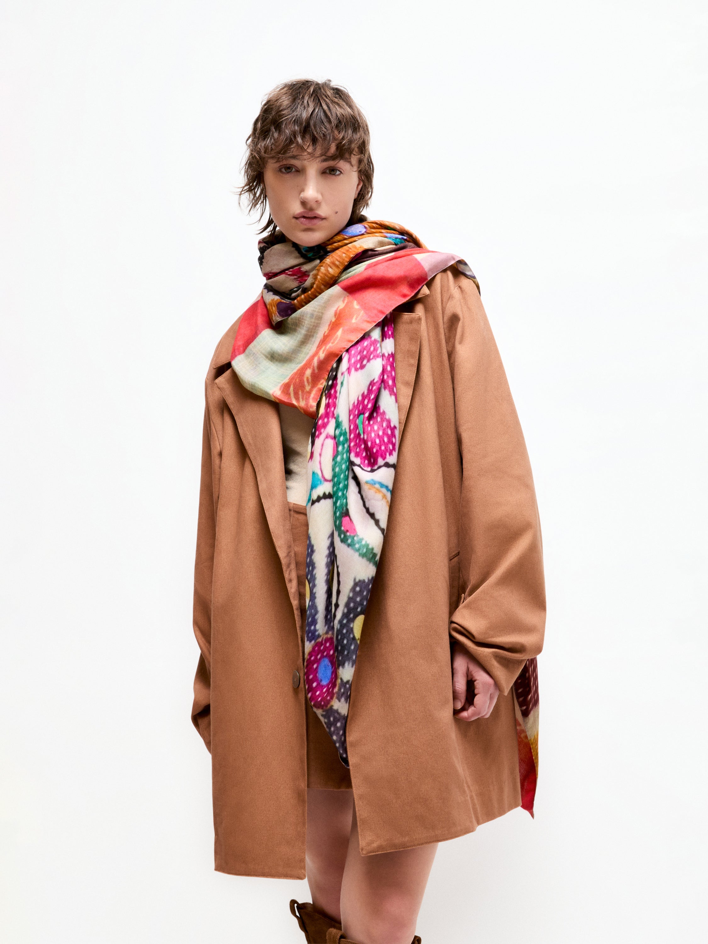 Talking Walls ava carousel double face square scarf carousel