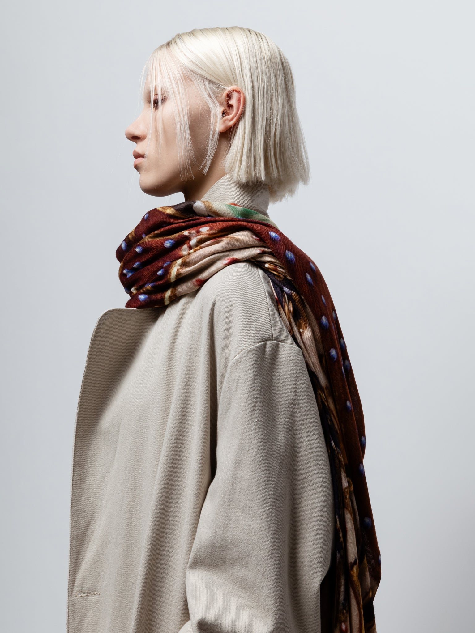 Talking Walls ava circles & dots double face square scarf circles & dots