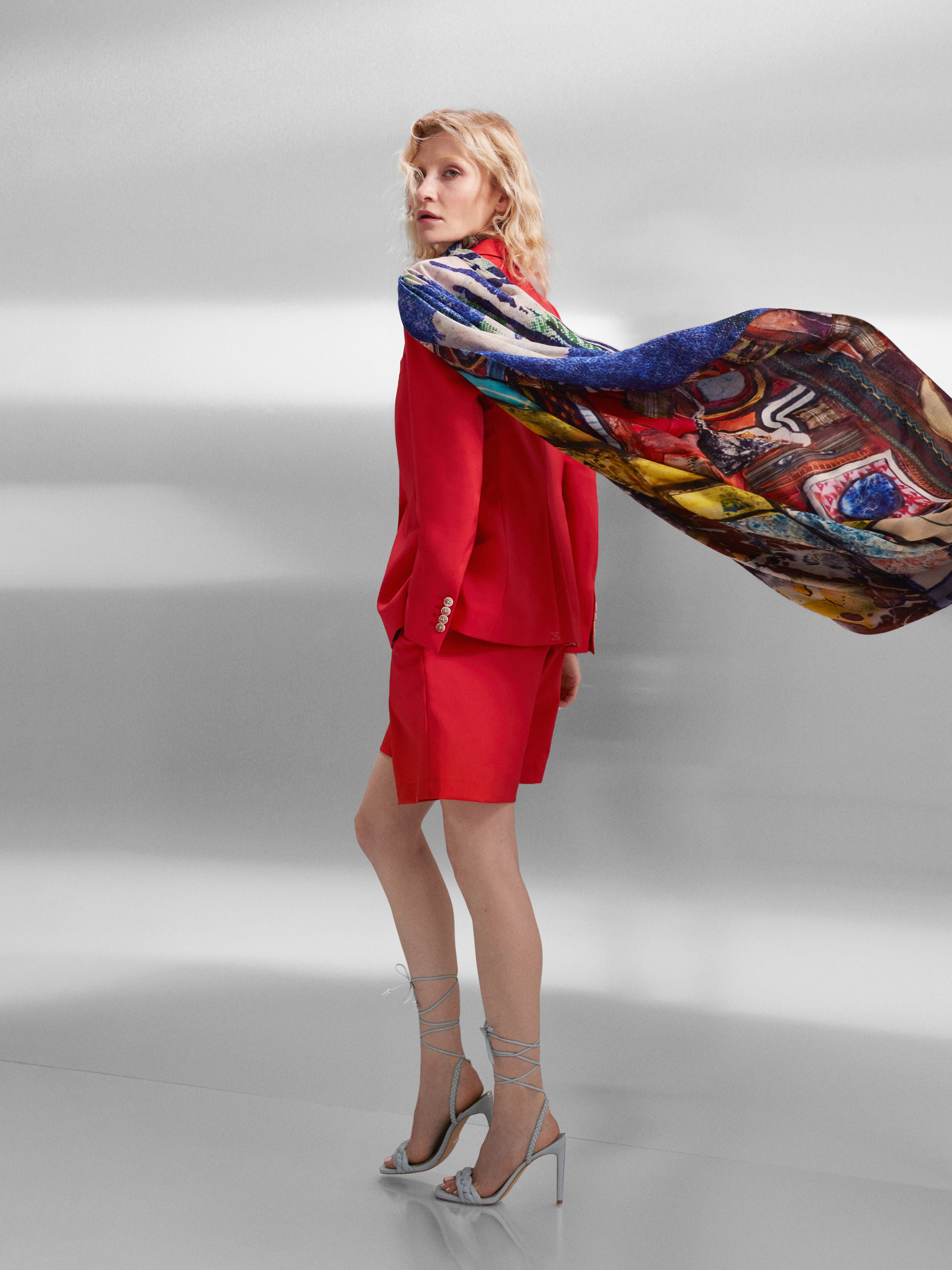 Talking Walls ava double face double face square scarf le tigre du panier
