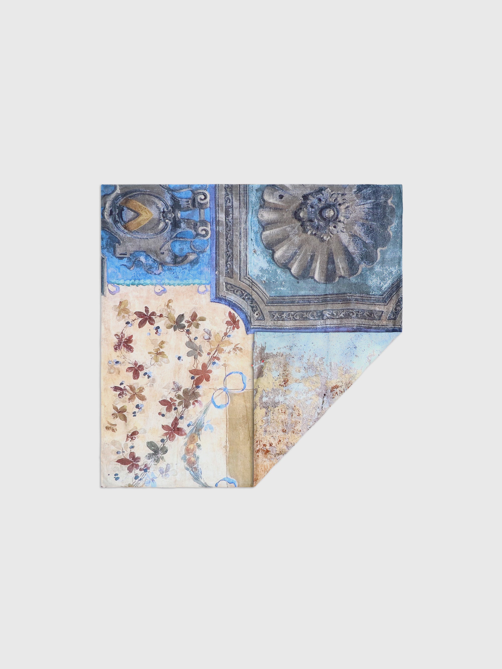 Talking Walls ava double face double face square scarf madonna di como