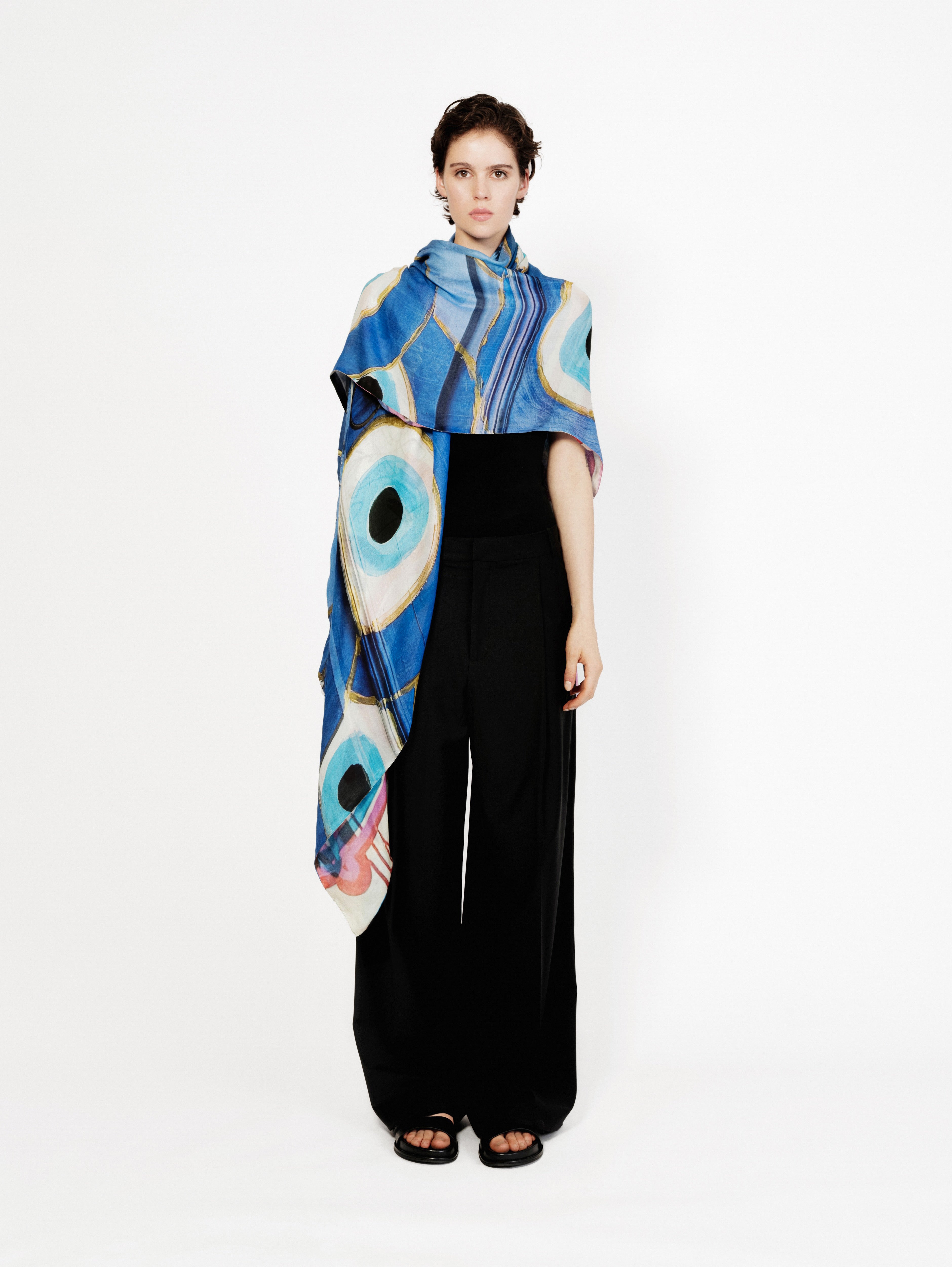 Talking Walls ava fréquence blue double face square scarf fréquence blue