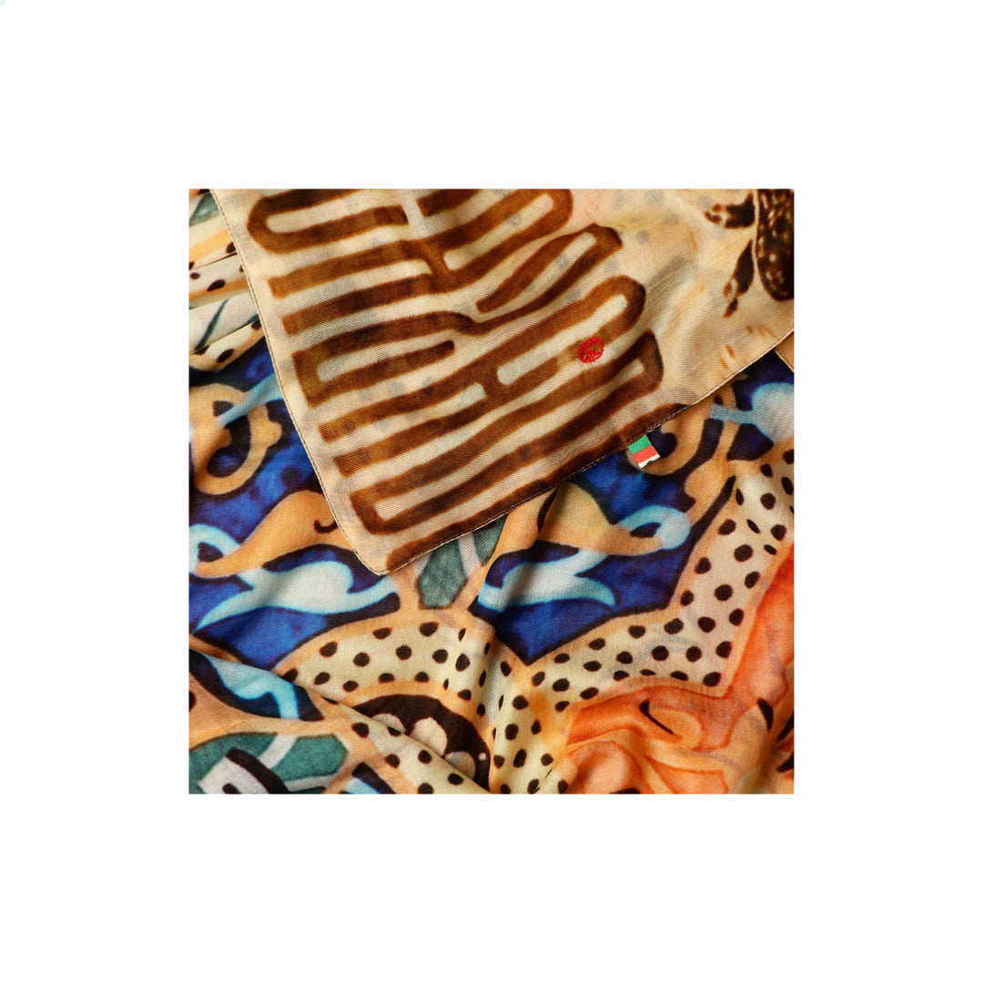 Talking Walls ava double face double face square scarf pura sangre