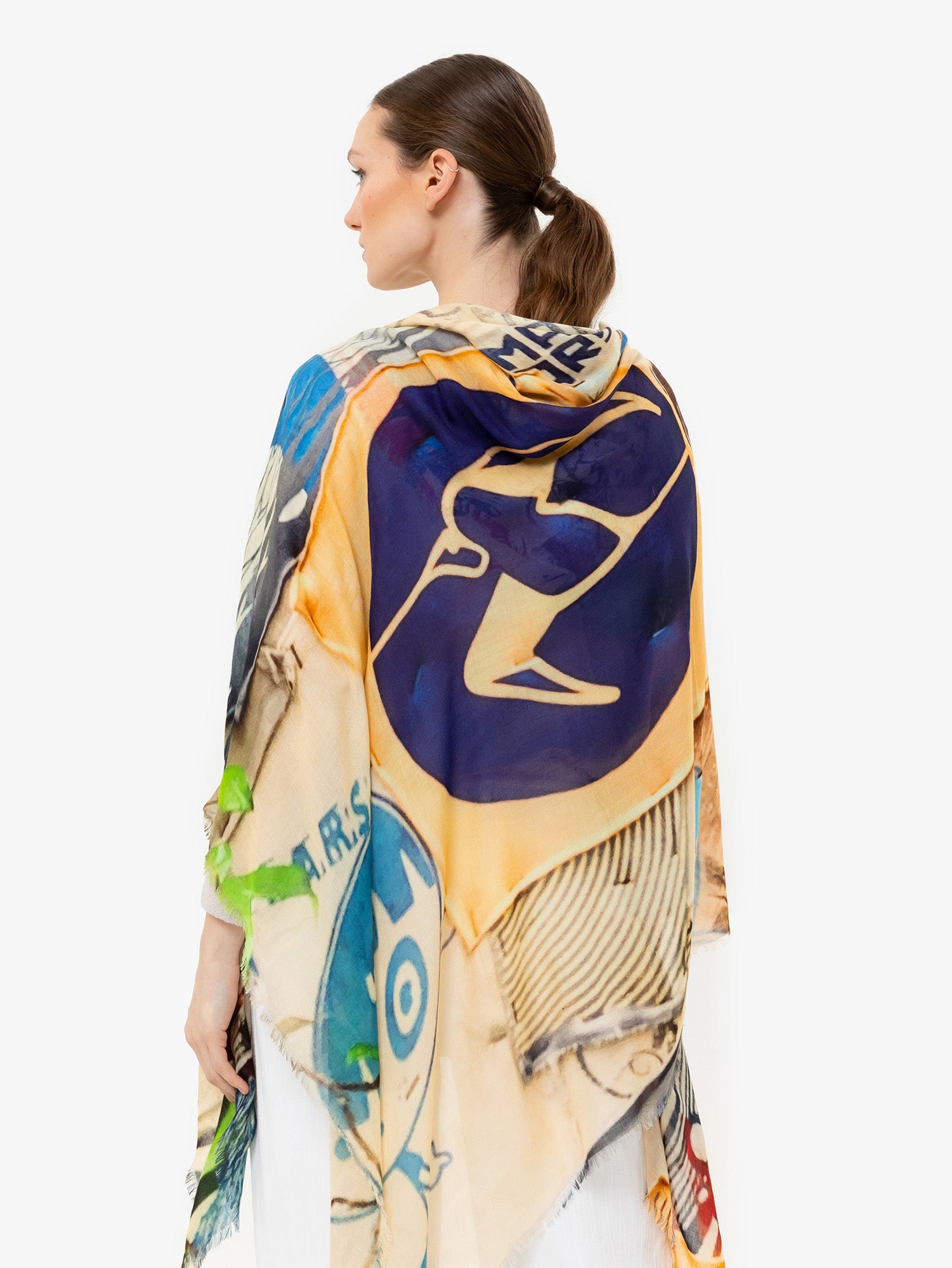 Talking Walls ela single face single face square scarf lou pescadou