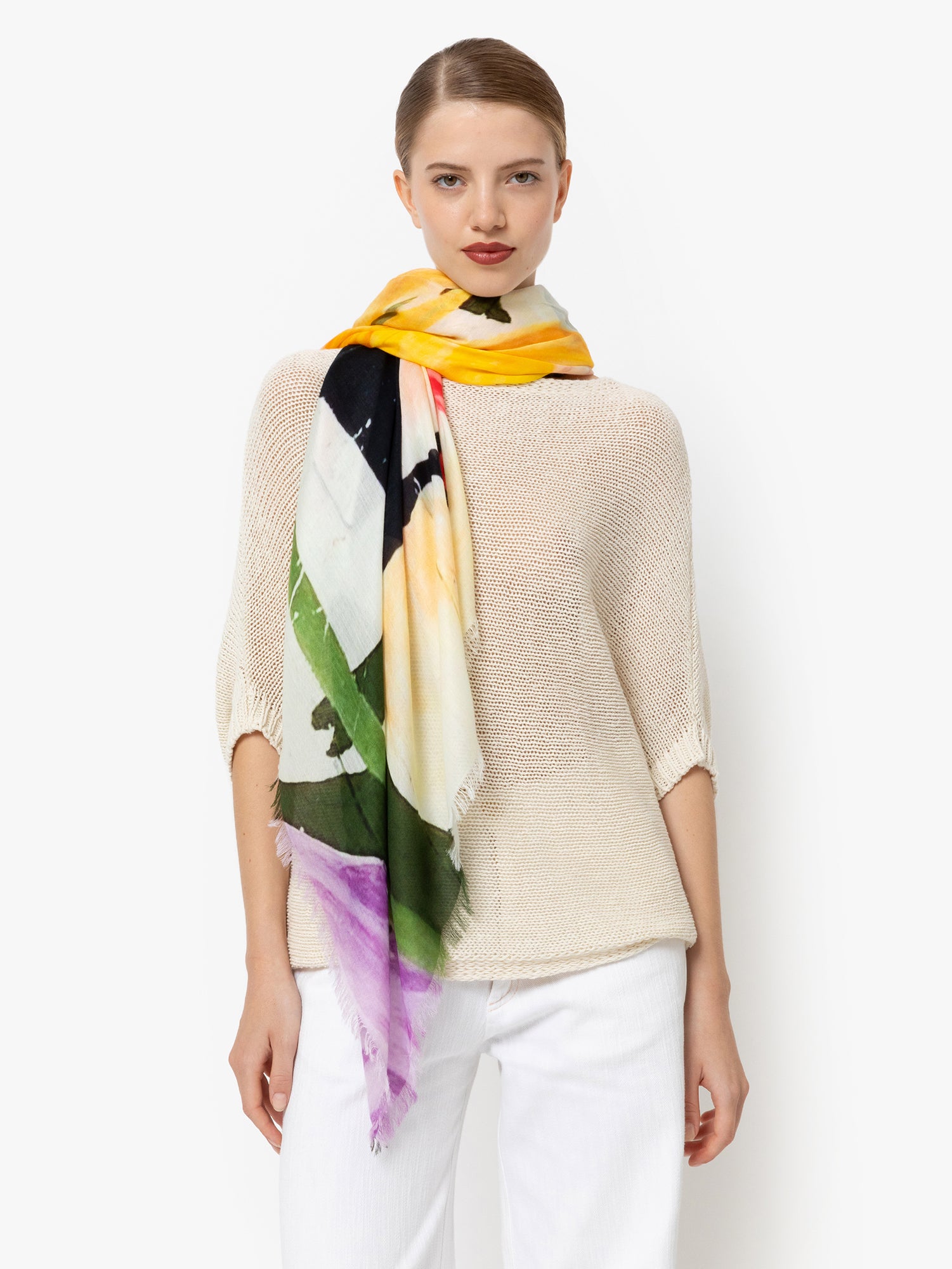 Talking Walls ela single face single face square scarf spoonbill single