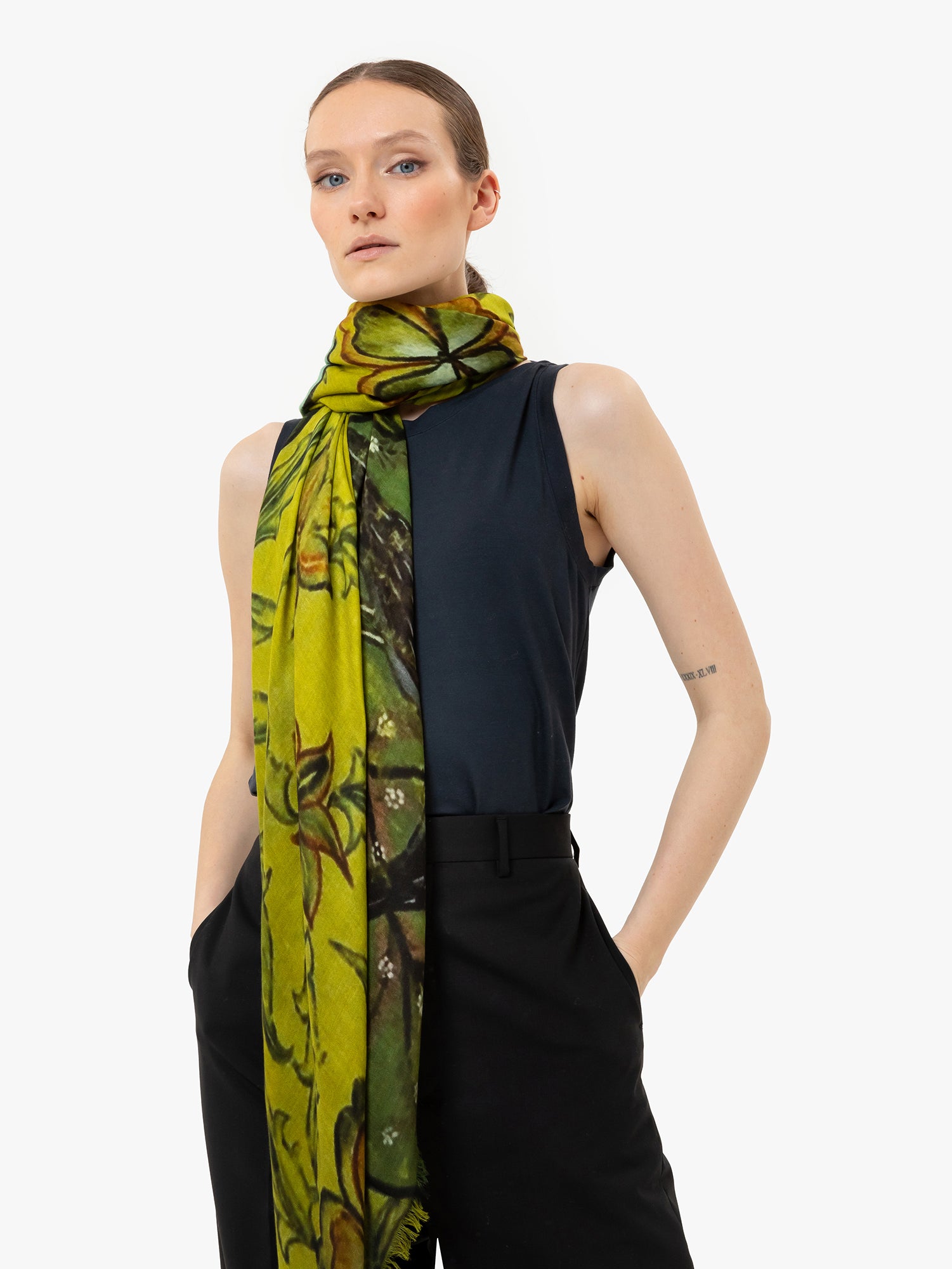 Talking Walls ela single face single face square scarf the finch