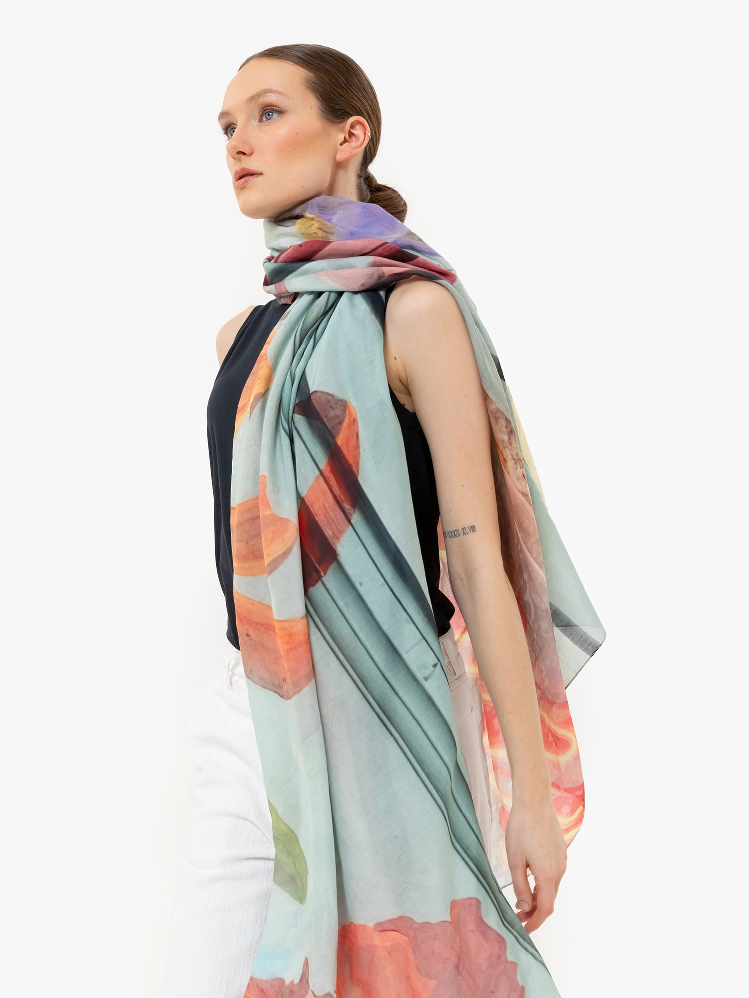 Talking Walls joy single face single face rectangular scarf neon flowers