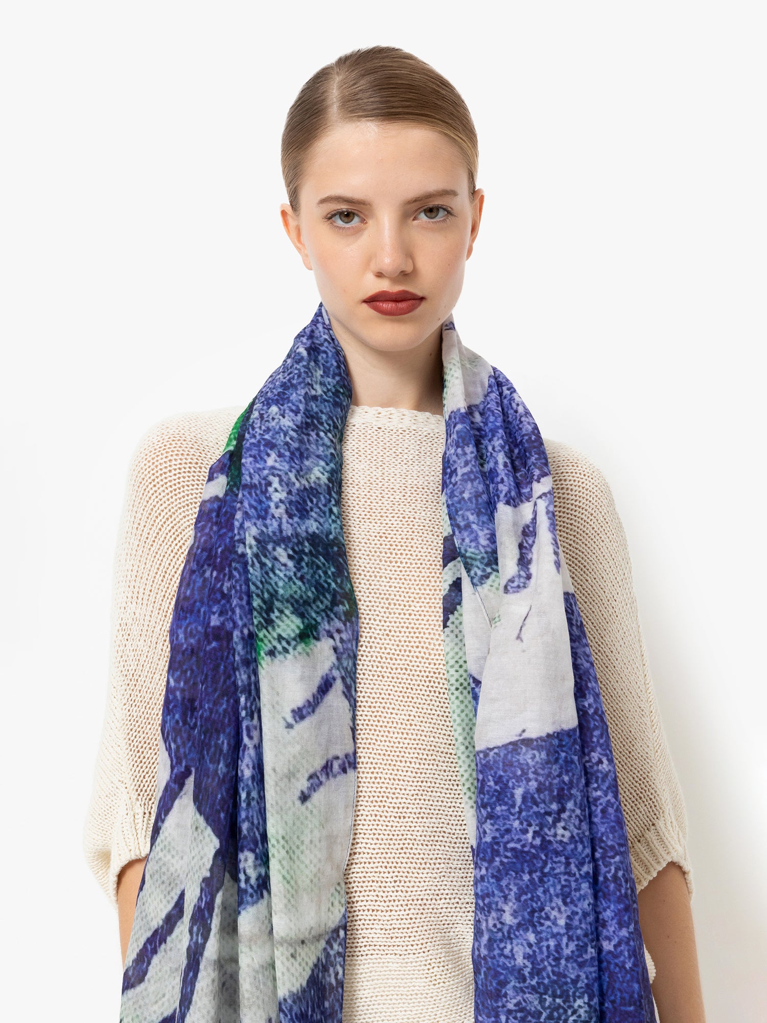 Talking Walls joy single face Single face rectangular scarf tigre atlantique
