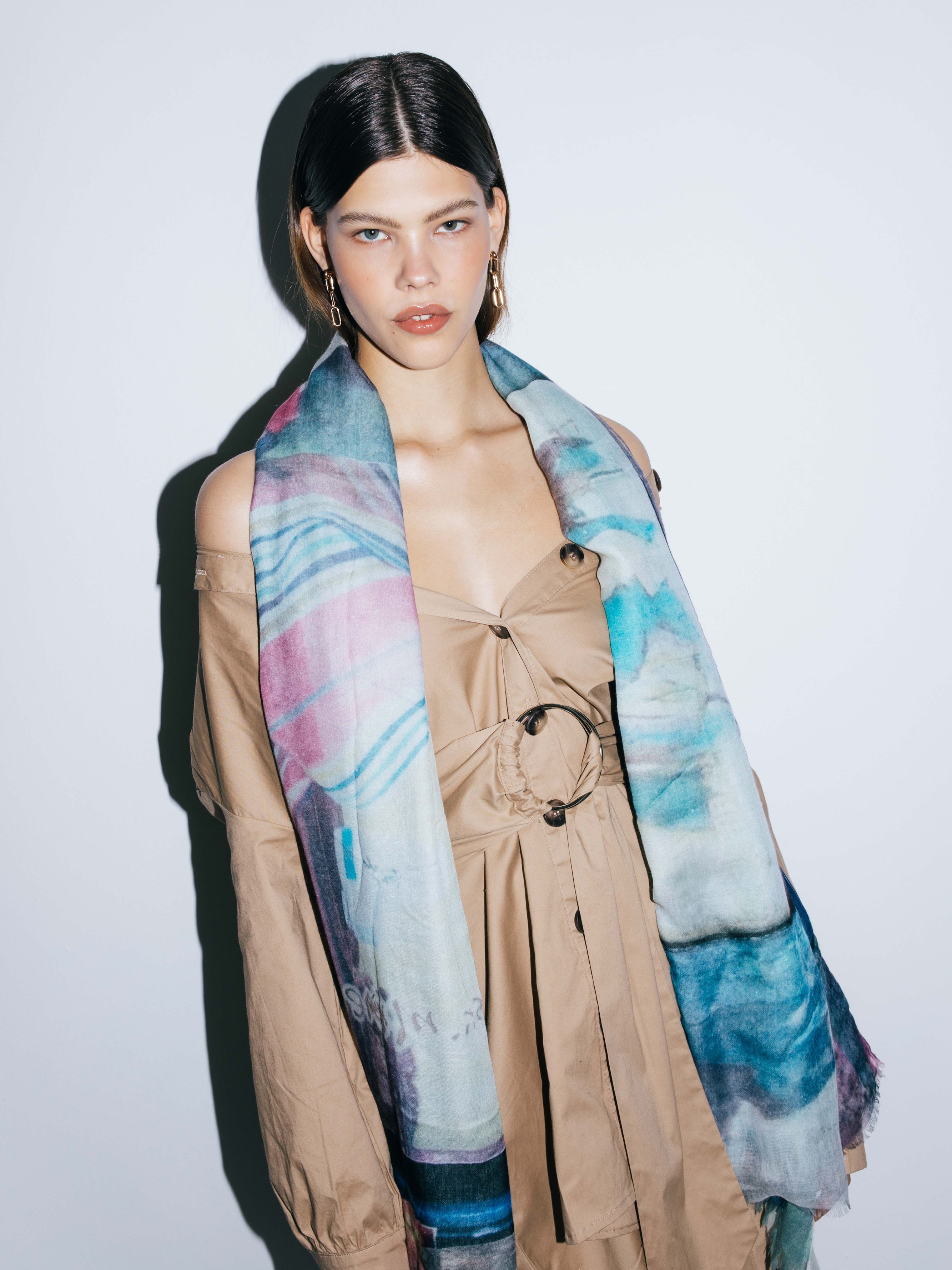 Talking Walls luna double face double face rectangular scarf saké rain