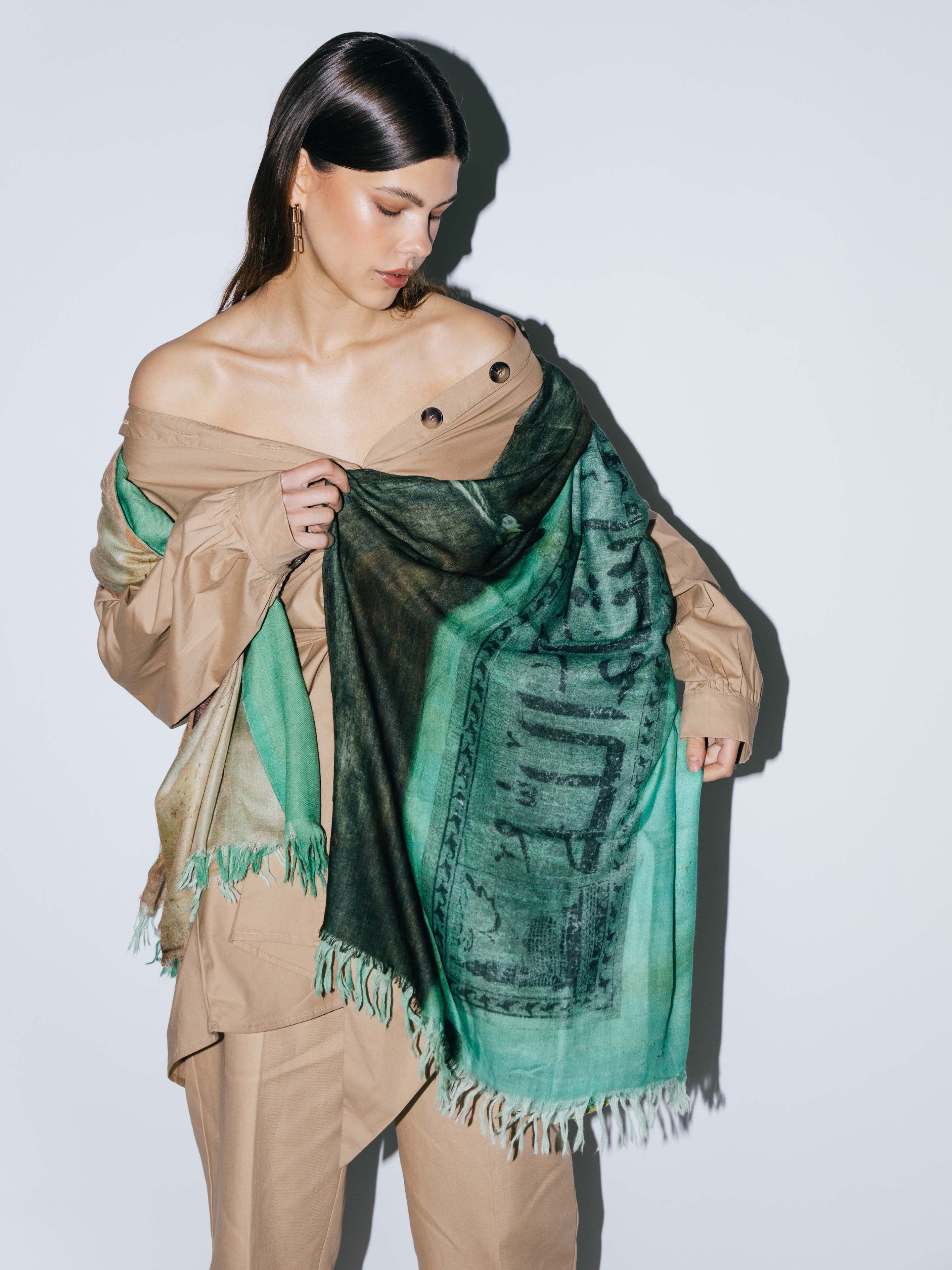 Talking Walls luna double face double face rectangular scarf flower power mash pistache