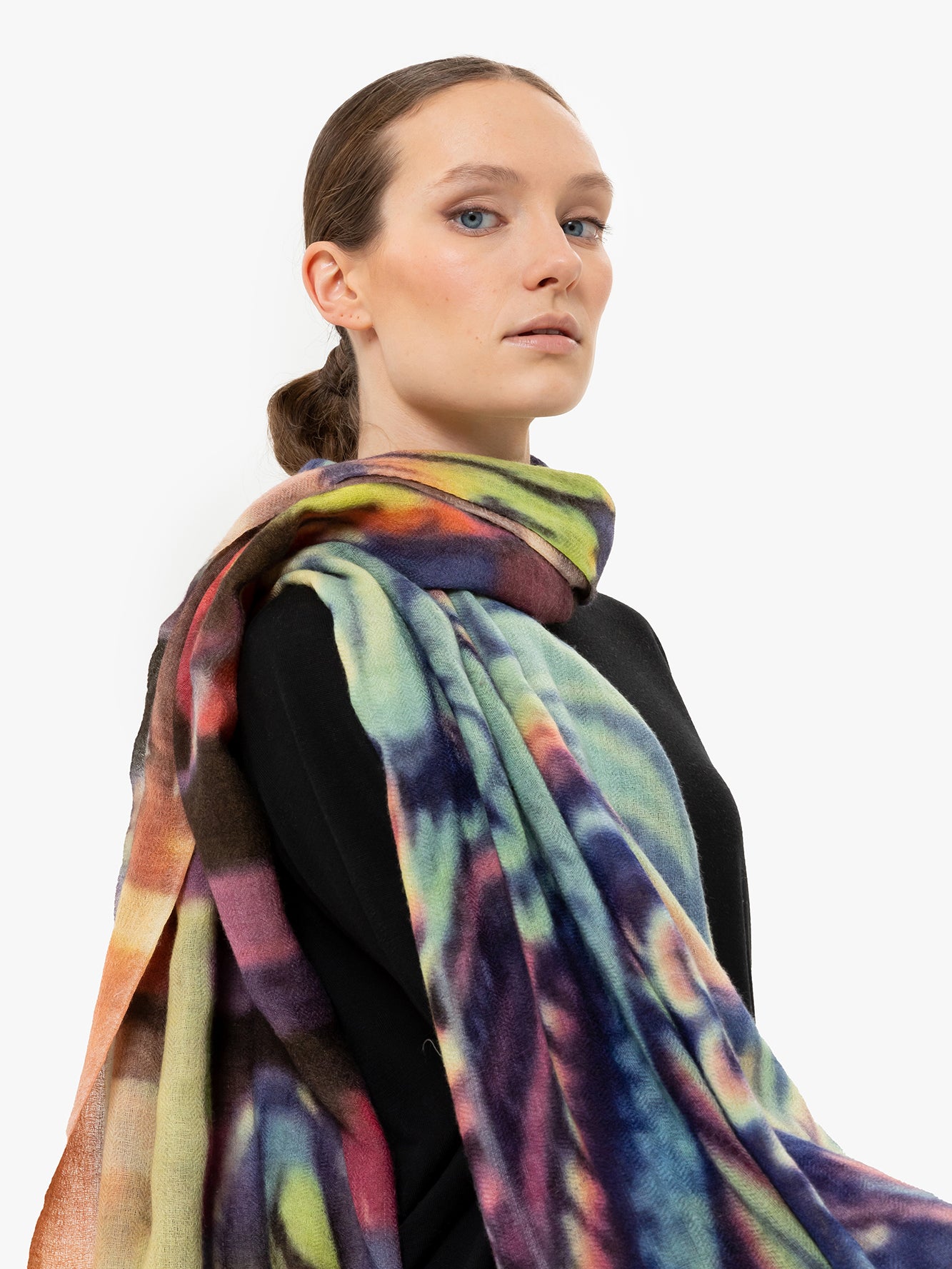 Talking Walls yoko single face single face rectangular scarf the parking lot