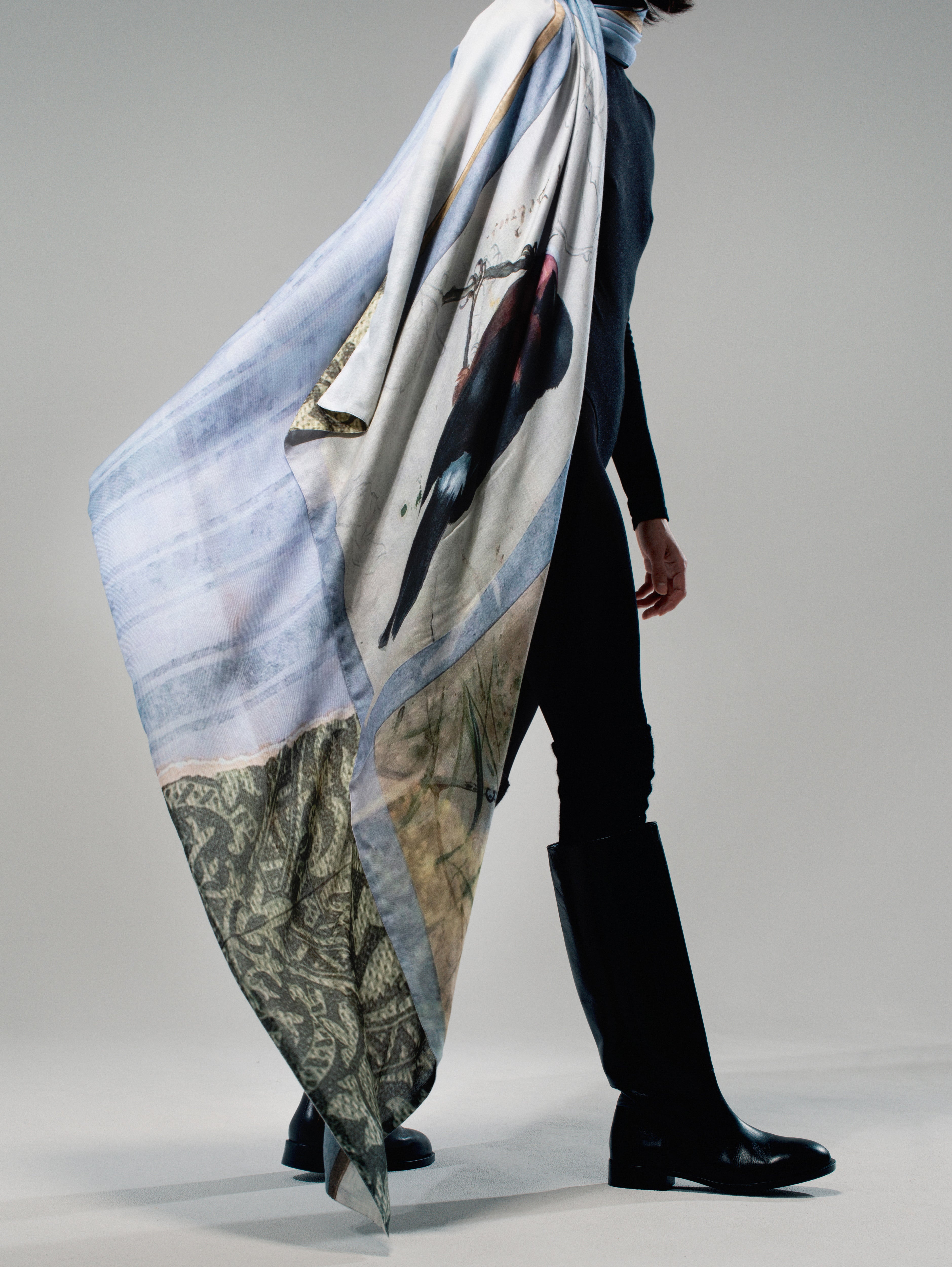 Talking Walls Ava Birdwatcher - Fray Double face square scarf birdwatcher fray