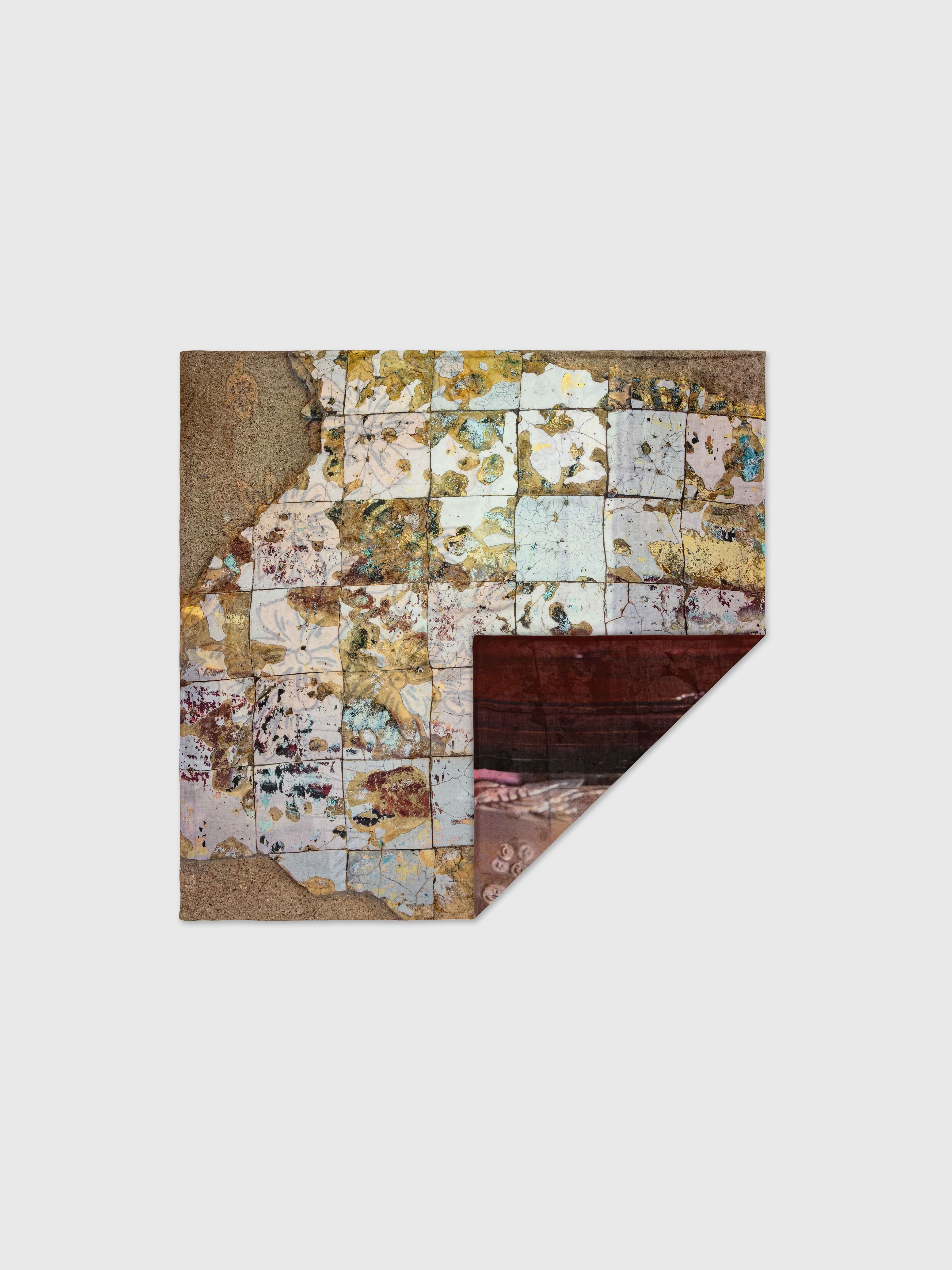Talking Walls Ava Frost - Glaze Double face square scarf frost glaze