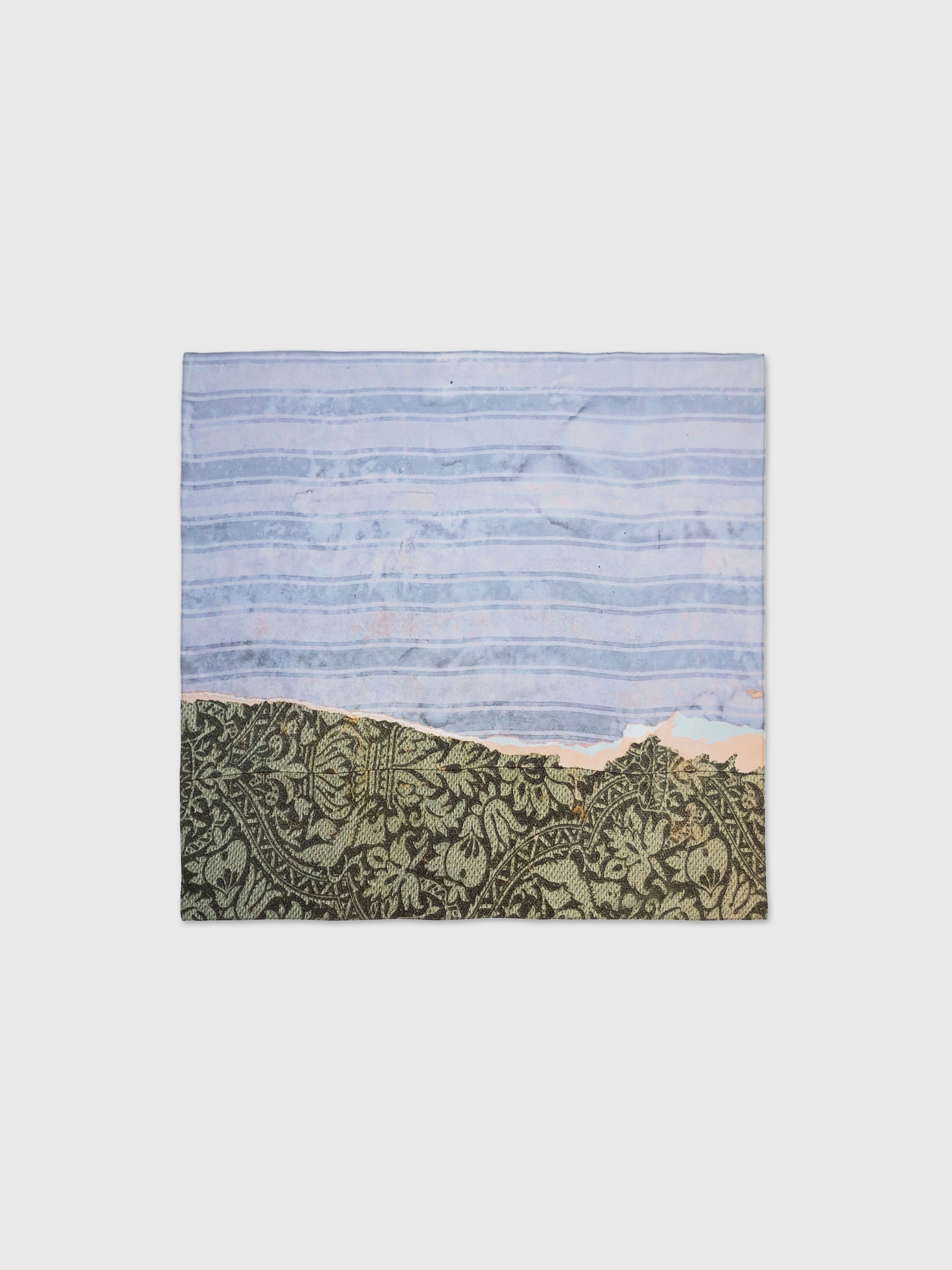 Talking Walls Babette Fray Single face square-shaped scarf fray