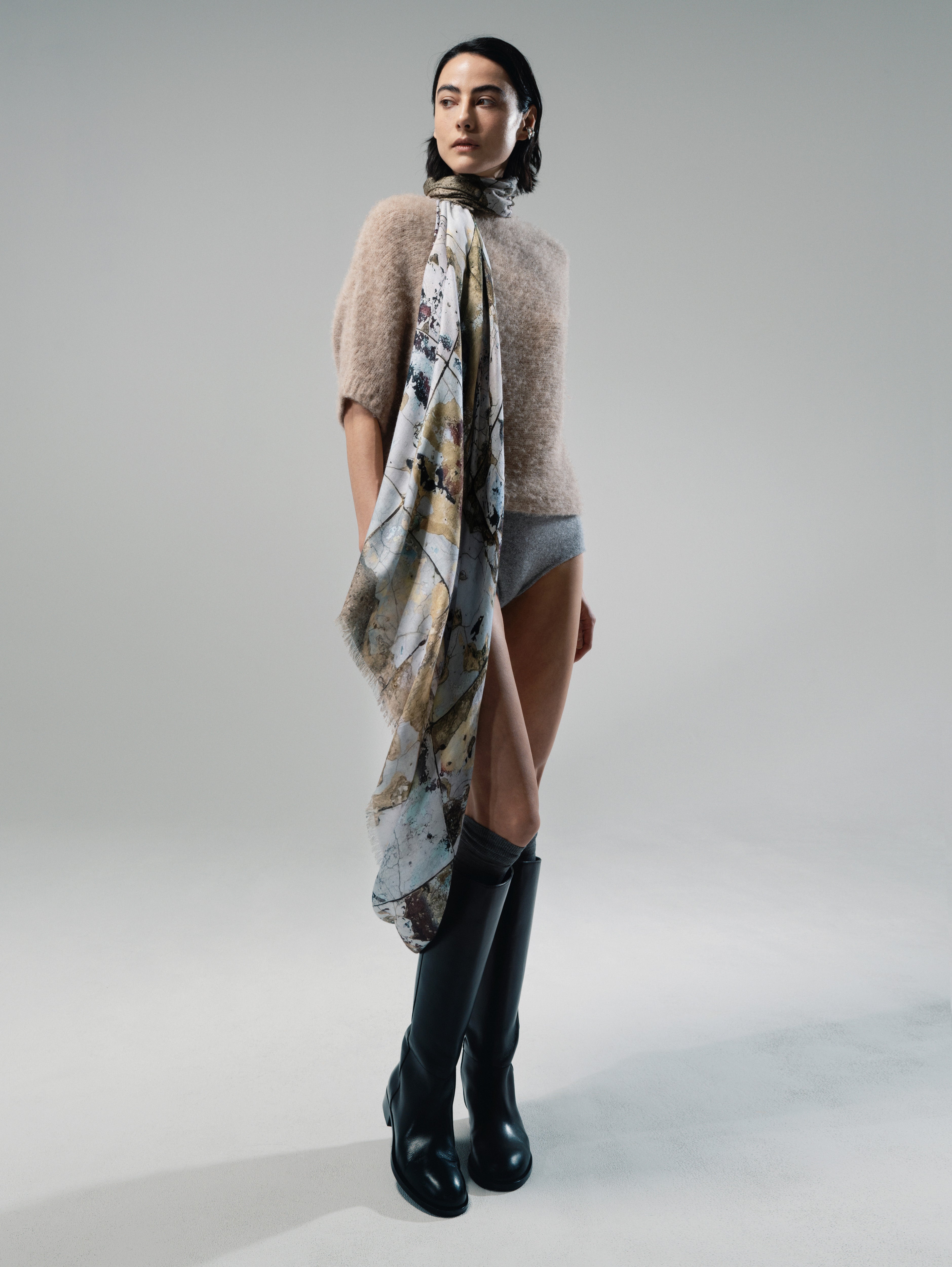 Talking Walls Ela Frost Single face square scarf frost