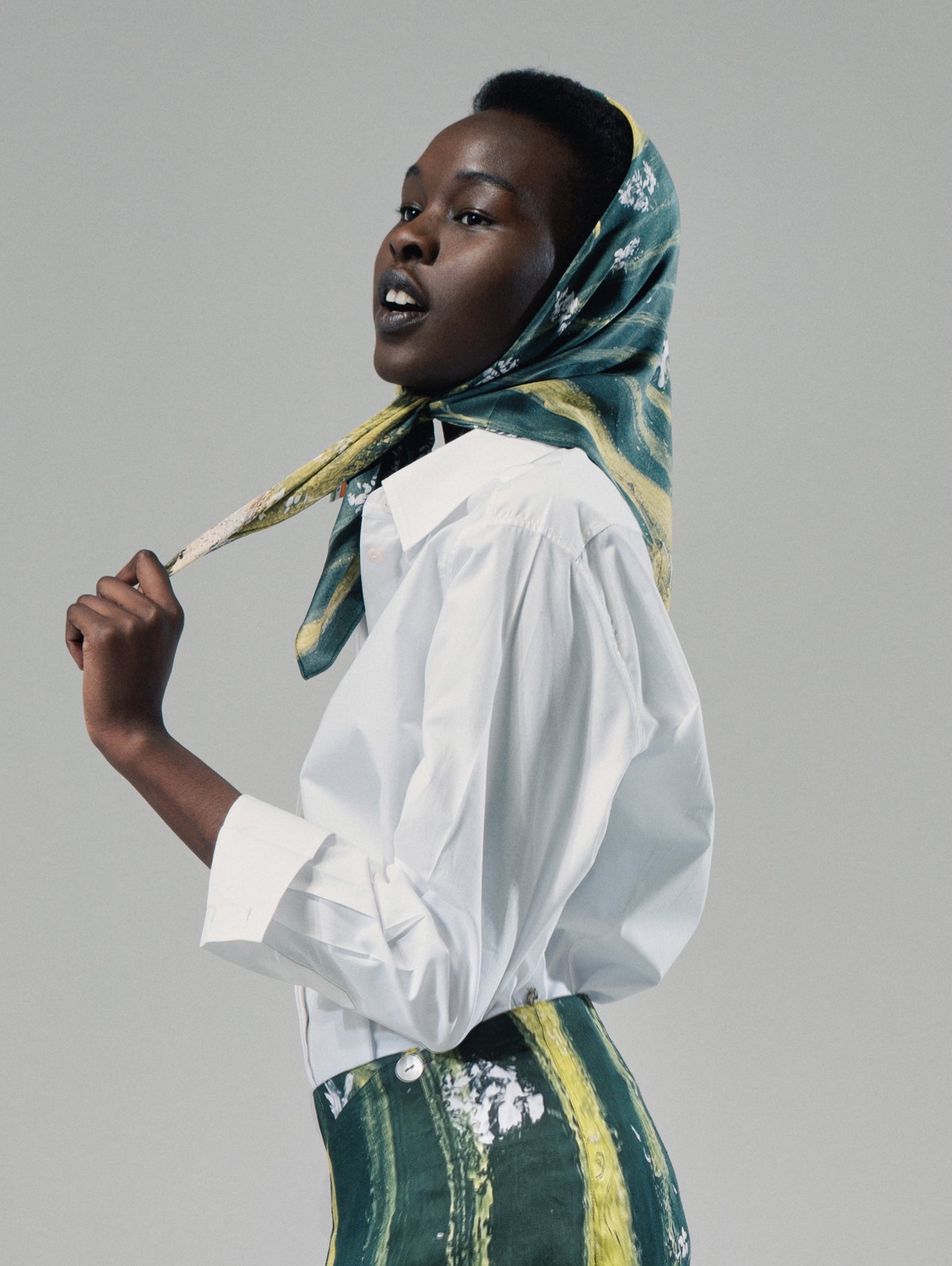 Talking Walls Mara Les Yeux White Relaxed classic shirt
