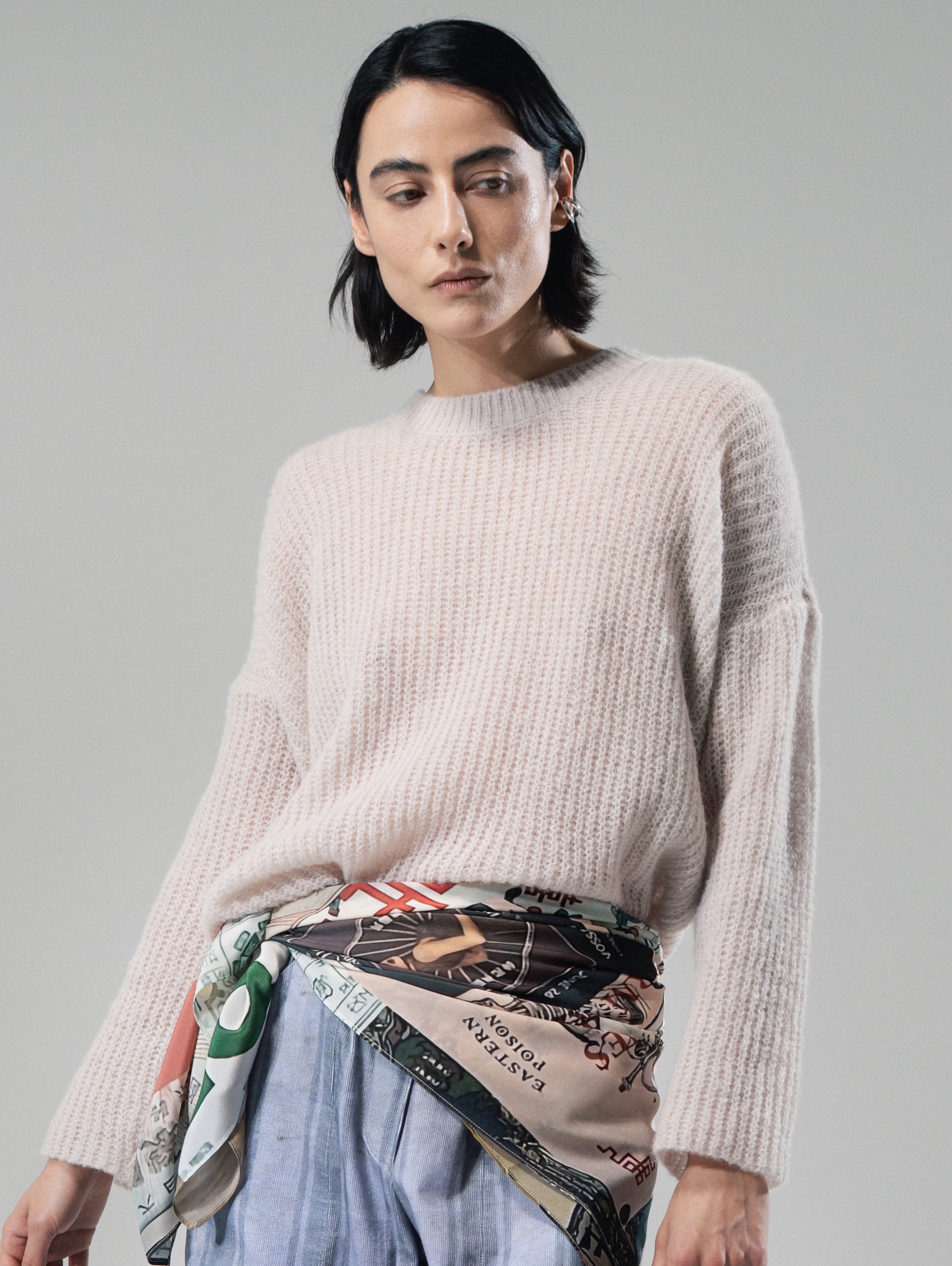 Talking Walls Rani Perlata Crewneck knit sweater pearl ivory