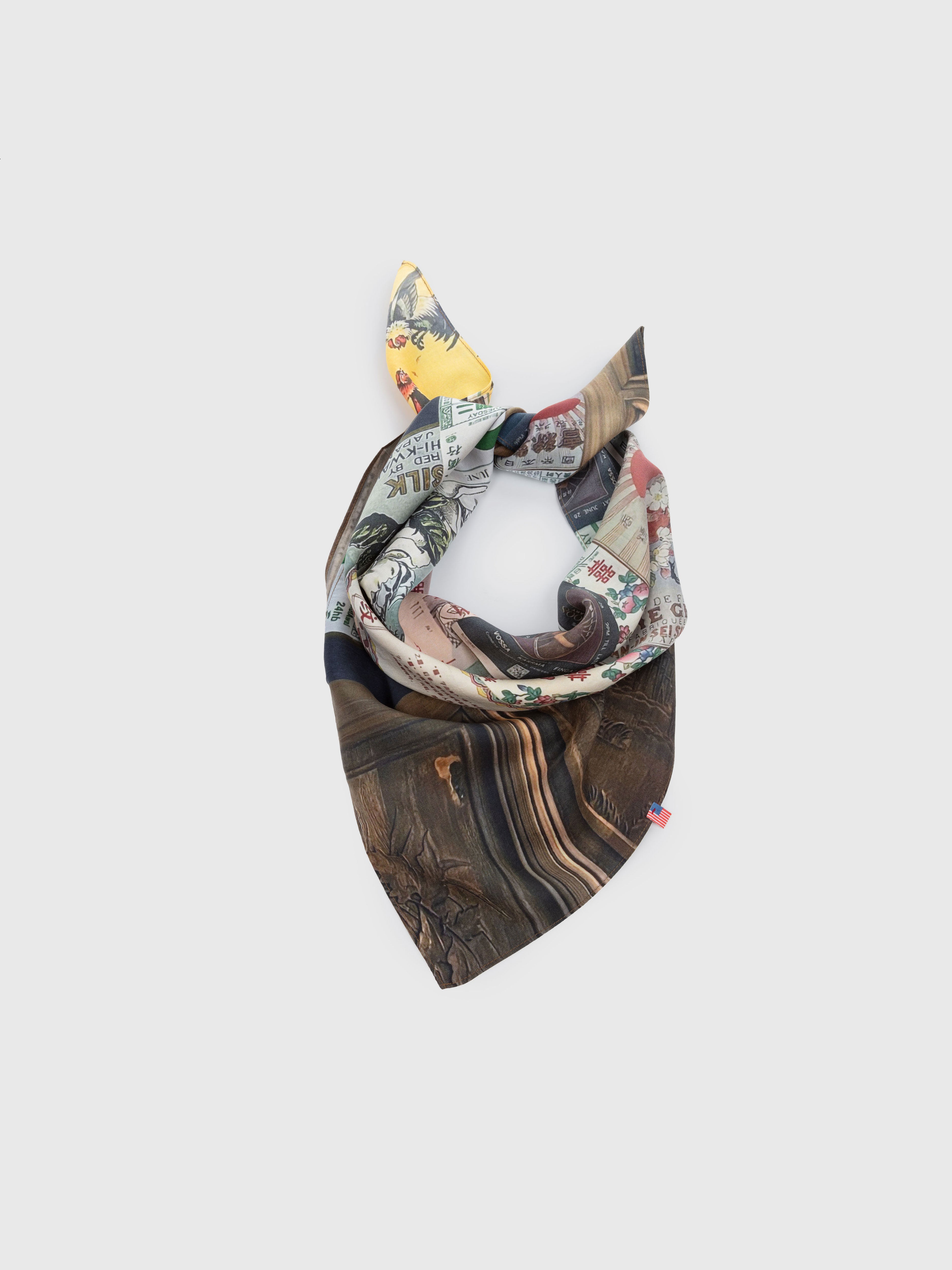 Talking Walls Twiggy Almanac Single face square-shaped scarf almanac