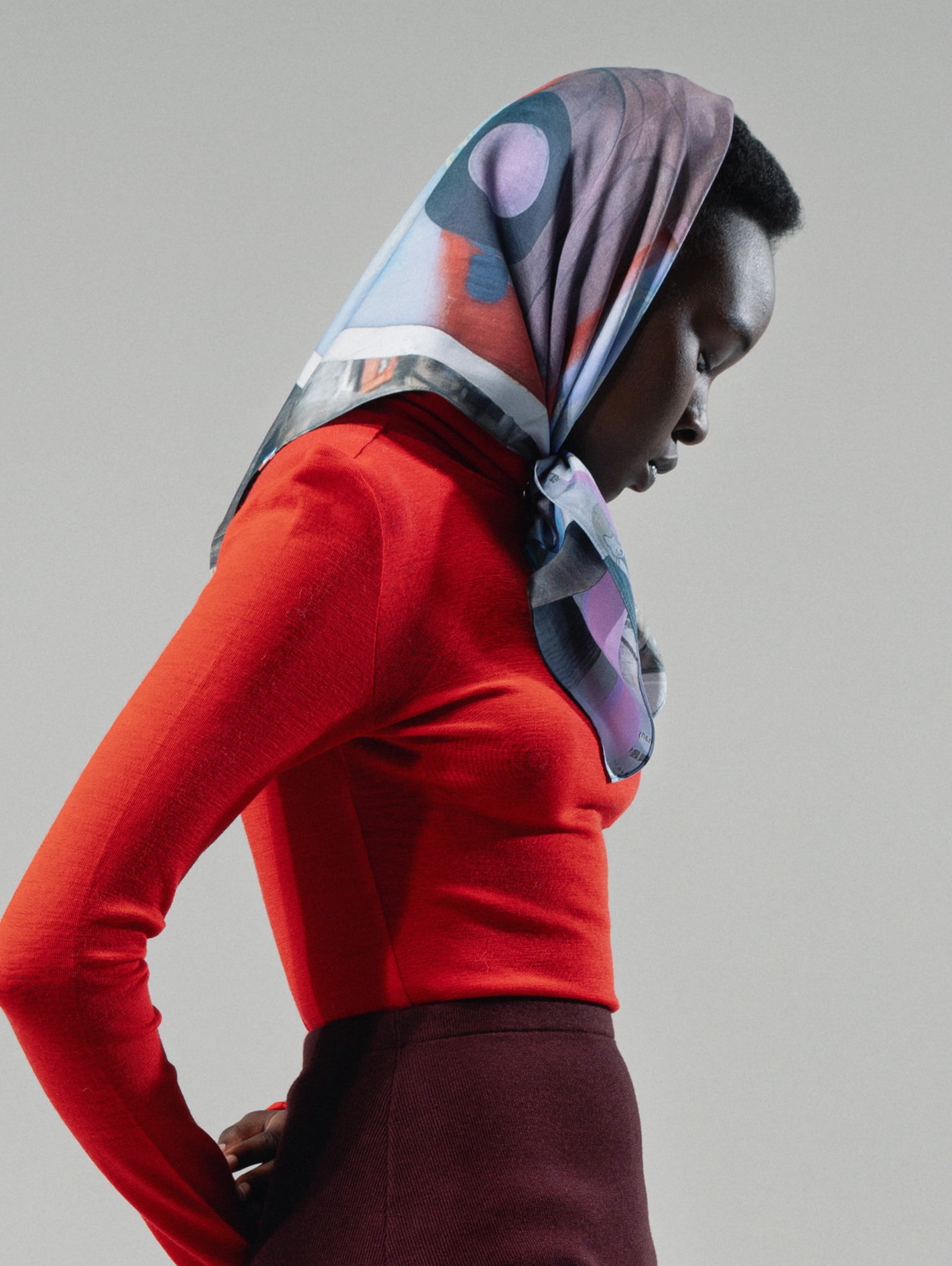 Talking Walls Twiggy Pickup Single face square-shaped scarf pickup