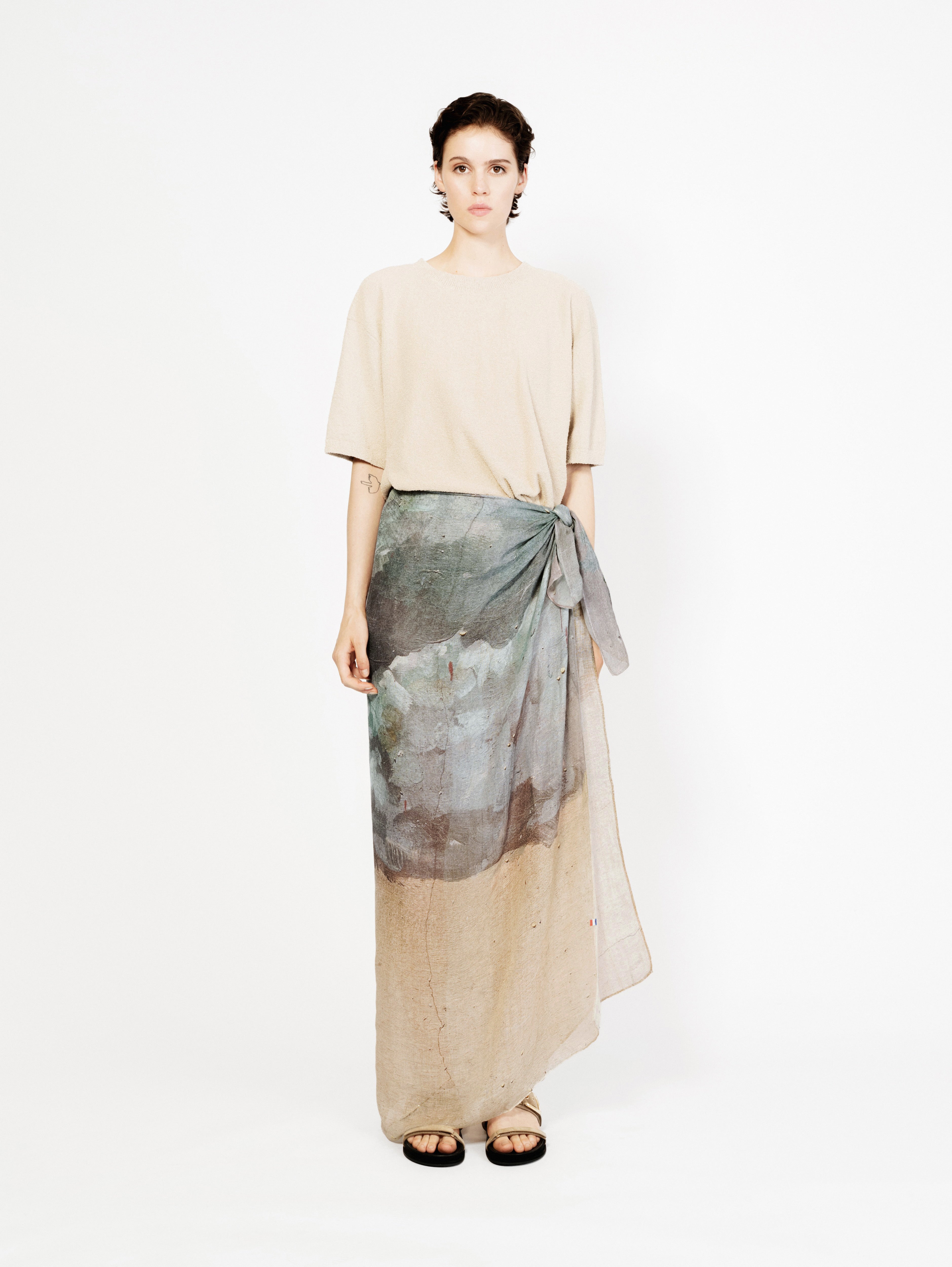 Talking Walls alba sànbú single face square scarf sànbú