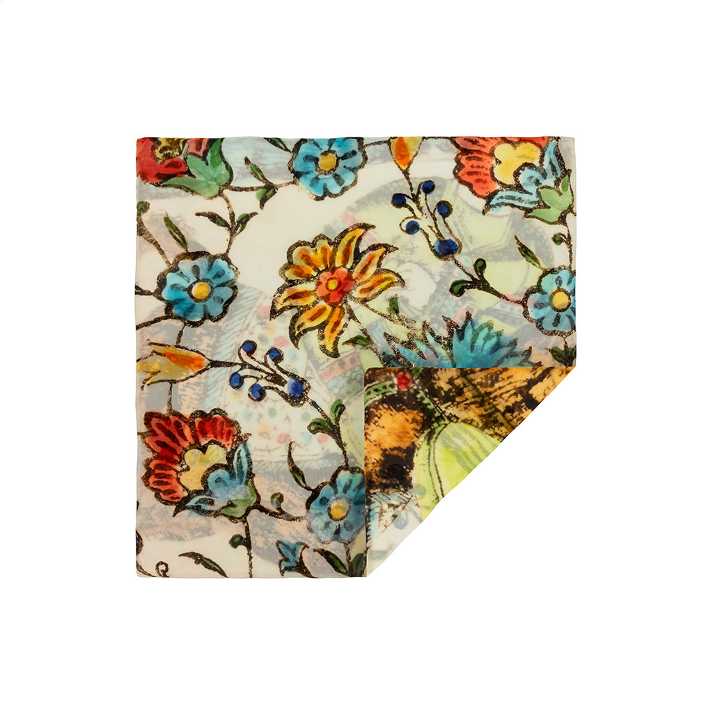 Talking Walls ava double face double face square scarf syramik double