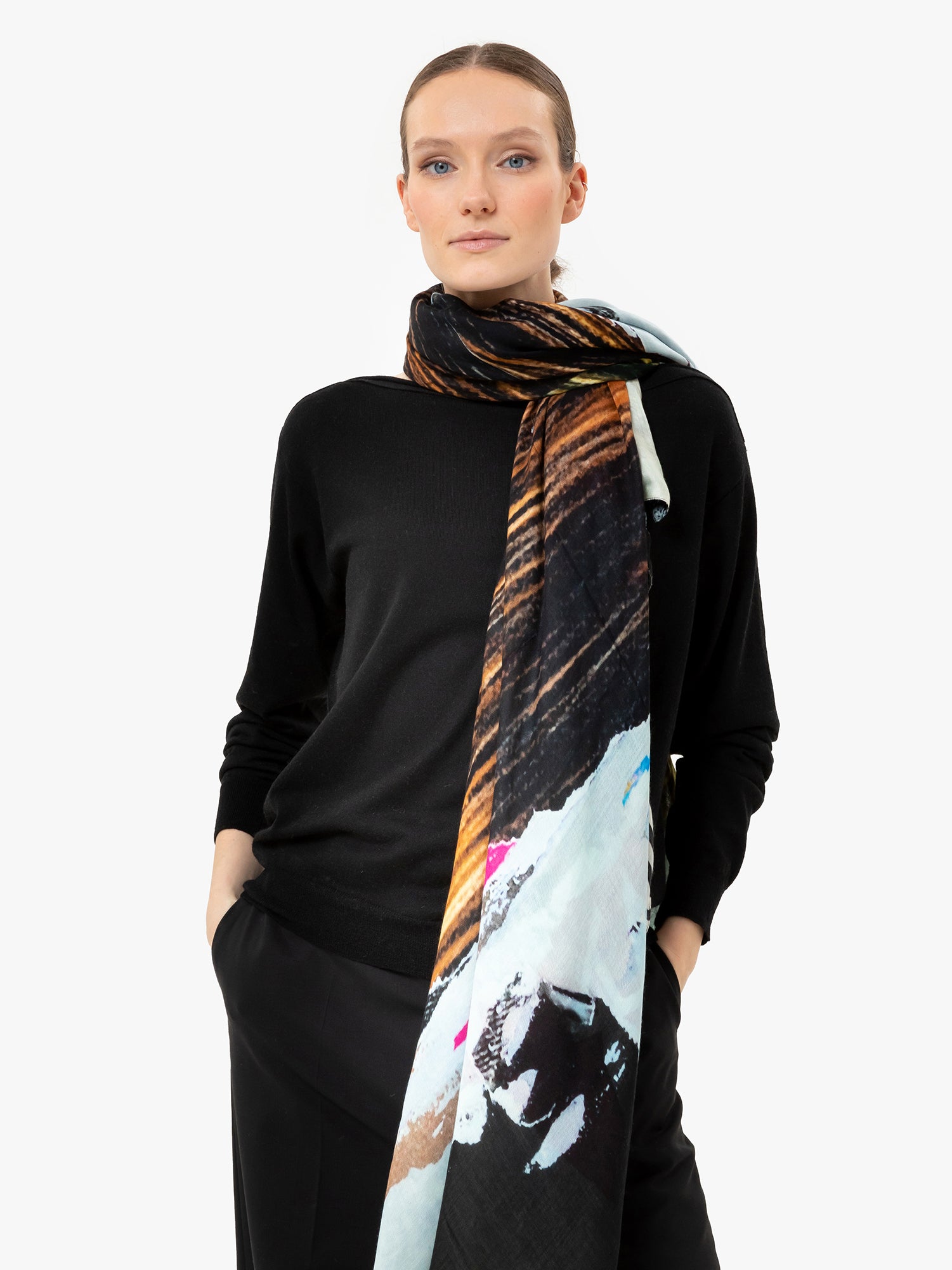 Talking Walls ava double face double face square scarf tear off