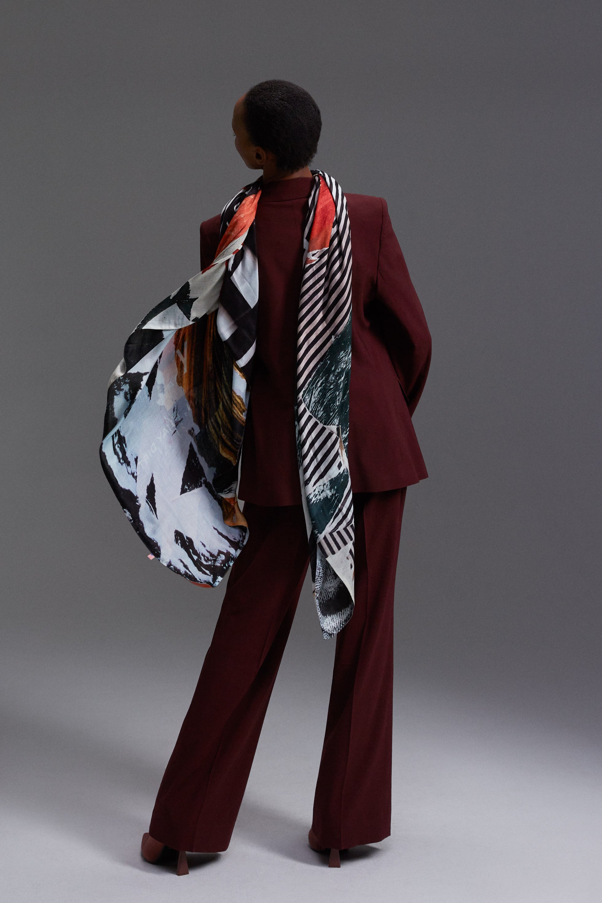 Talking Walls ava double face double face square scarf tear off