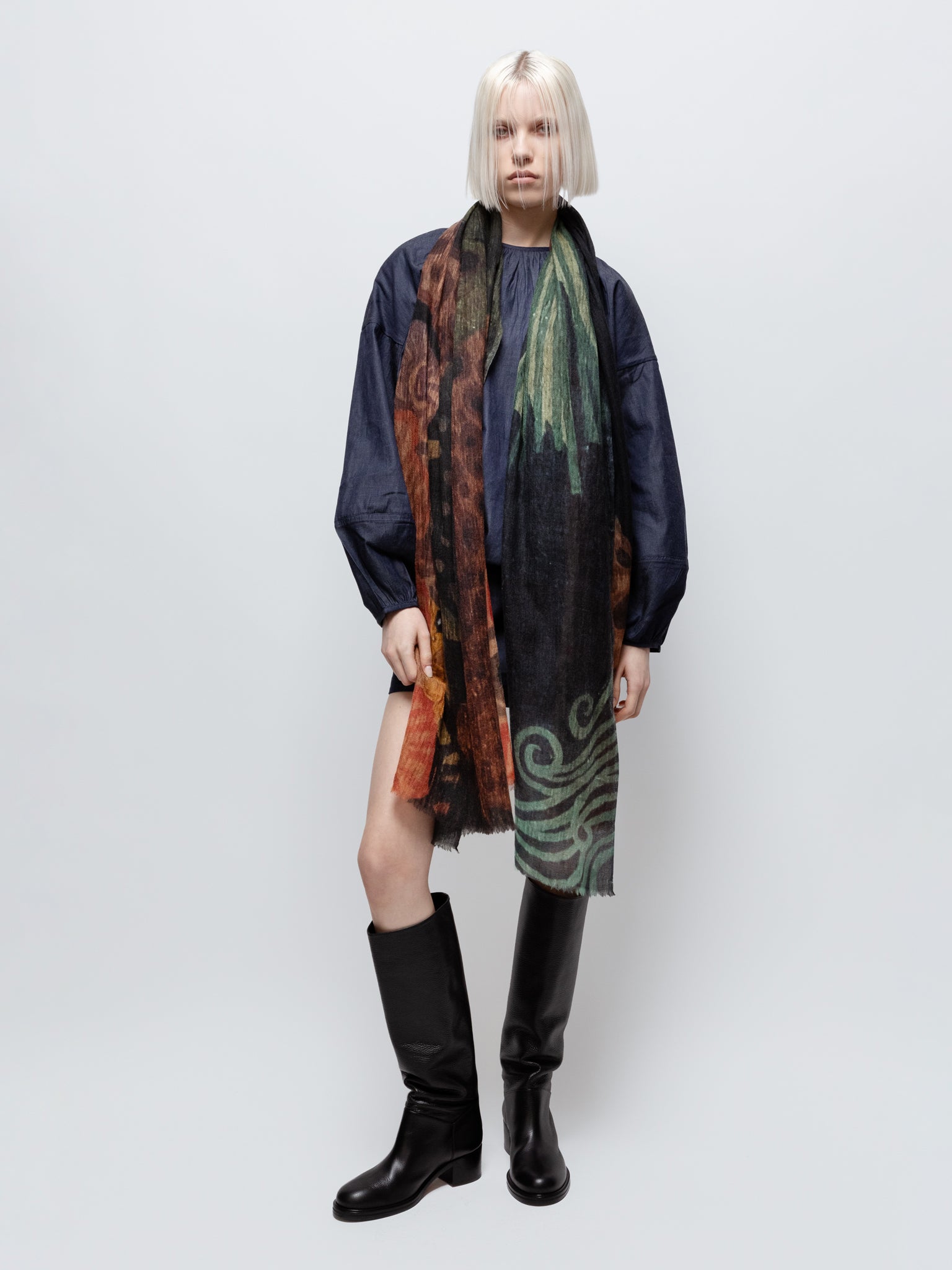 Talking Walls celeste josephine single face rectangular scarf