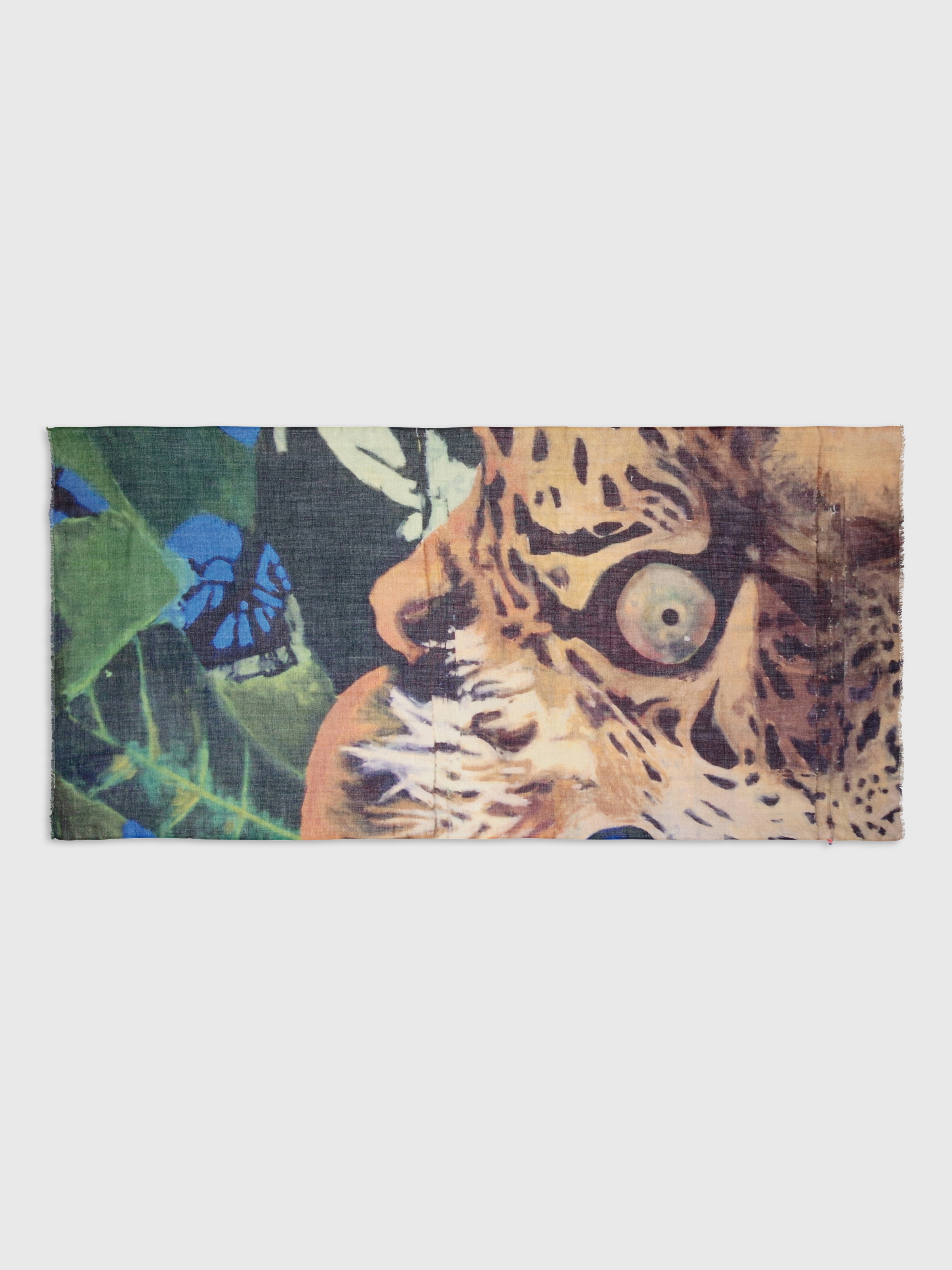 Talking Walls celeste leopard single face rectangular scarf leopard