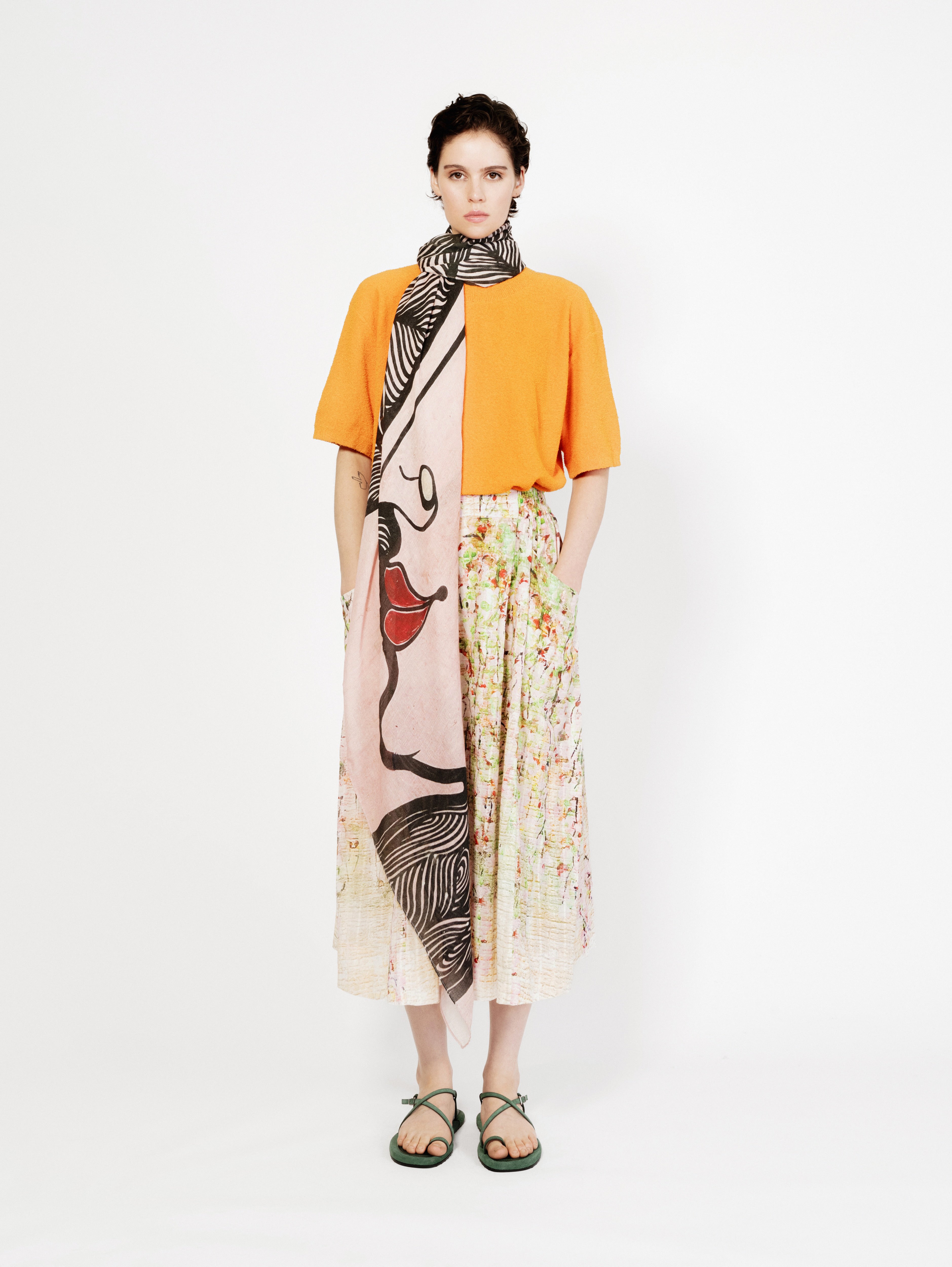 Talking Walls chloé pink blossom flat pleated long skirt pink blossom