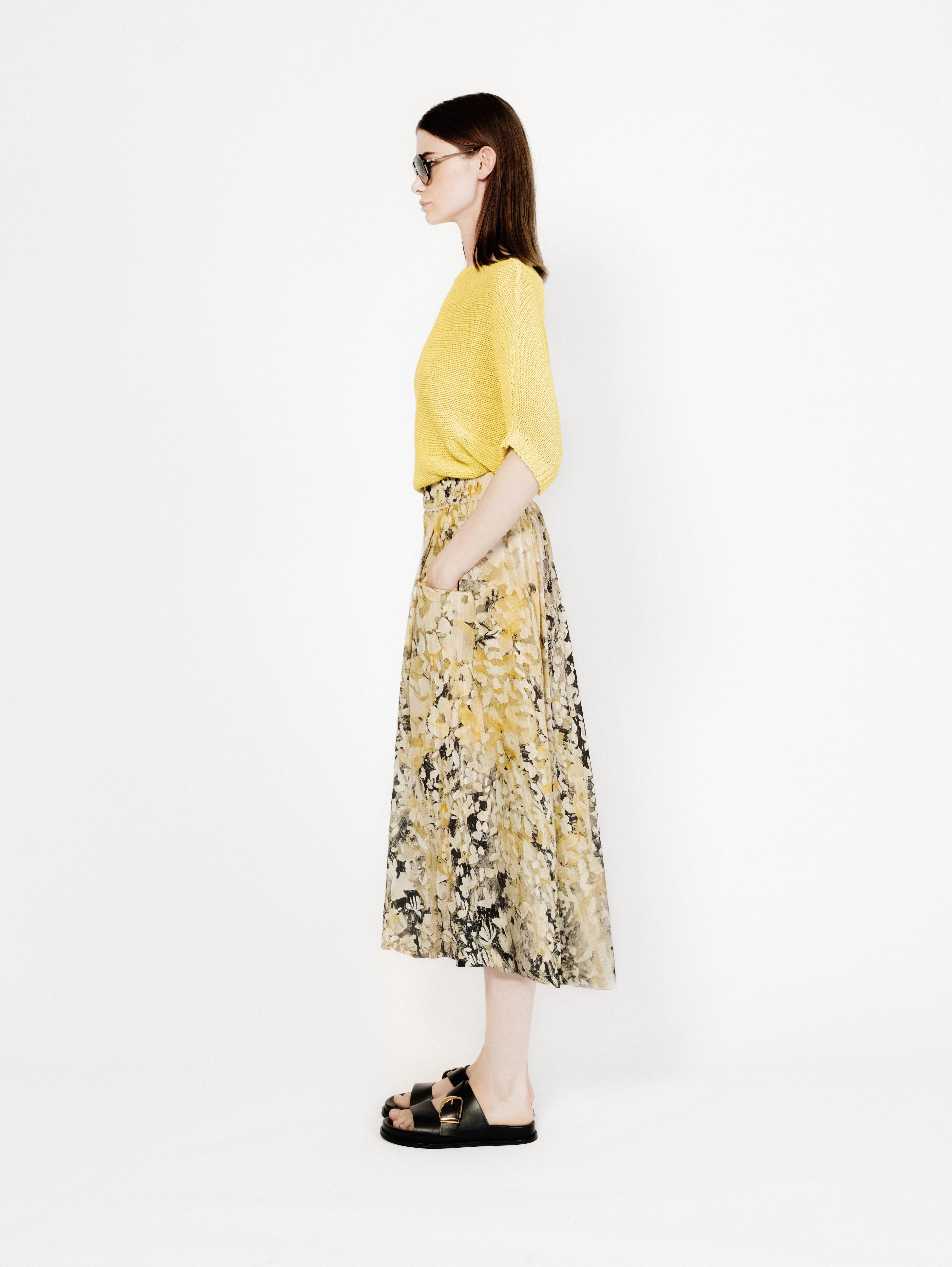 Talking Walls chloé solène flat pleated long skirt solène