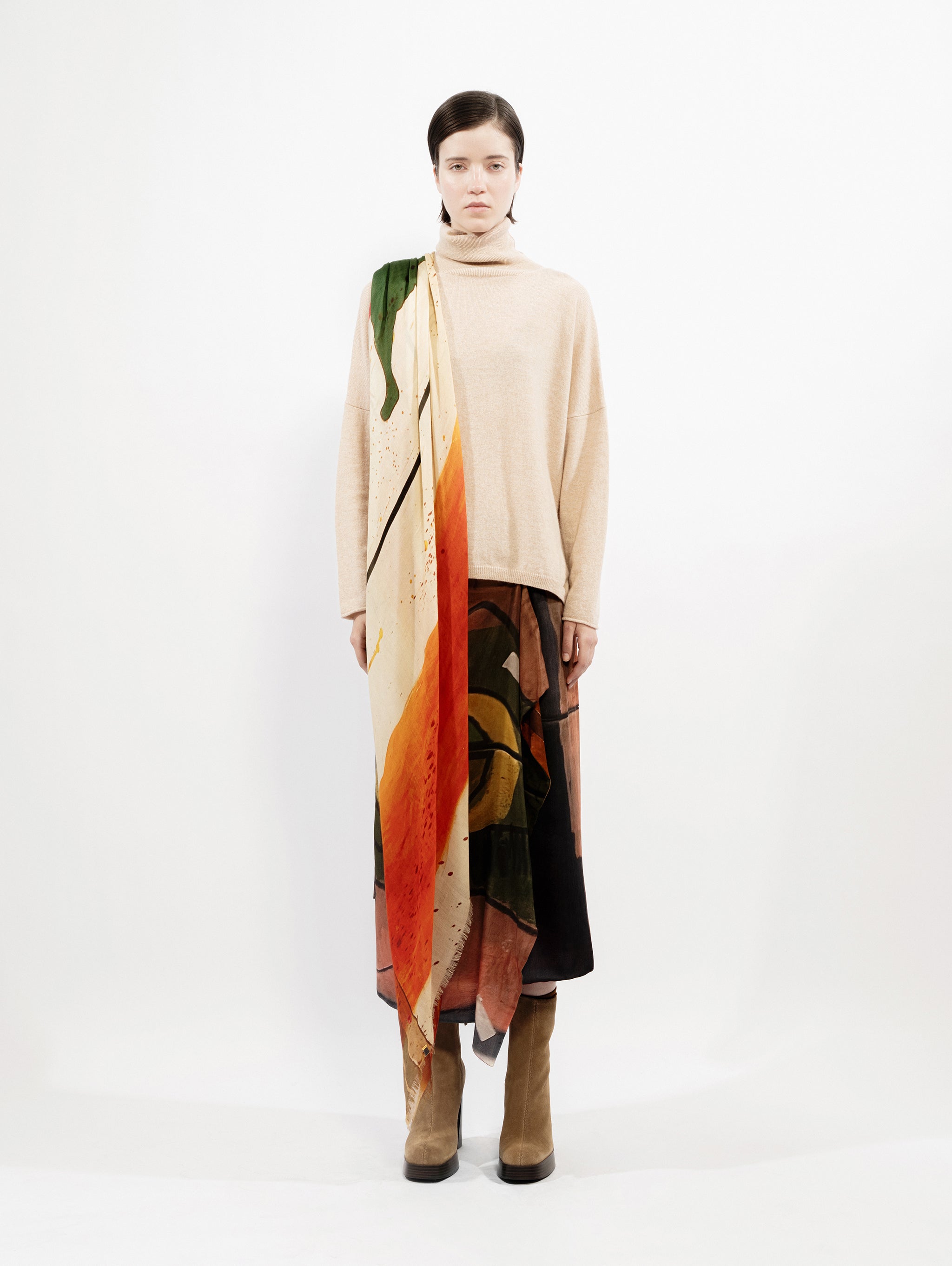 Talking Walls ela arlatan single face square scarf arlatan