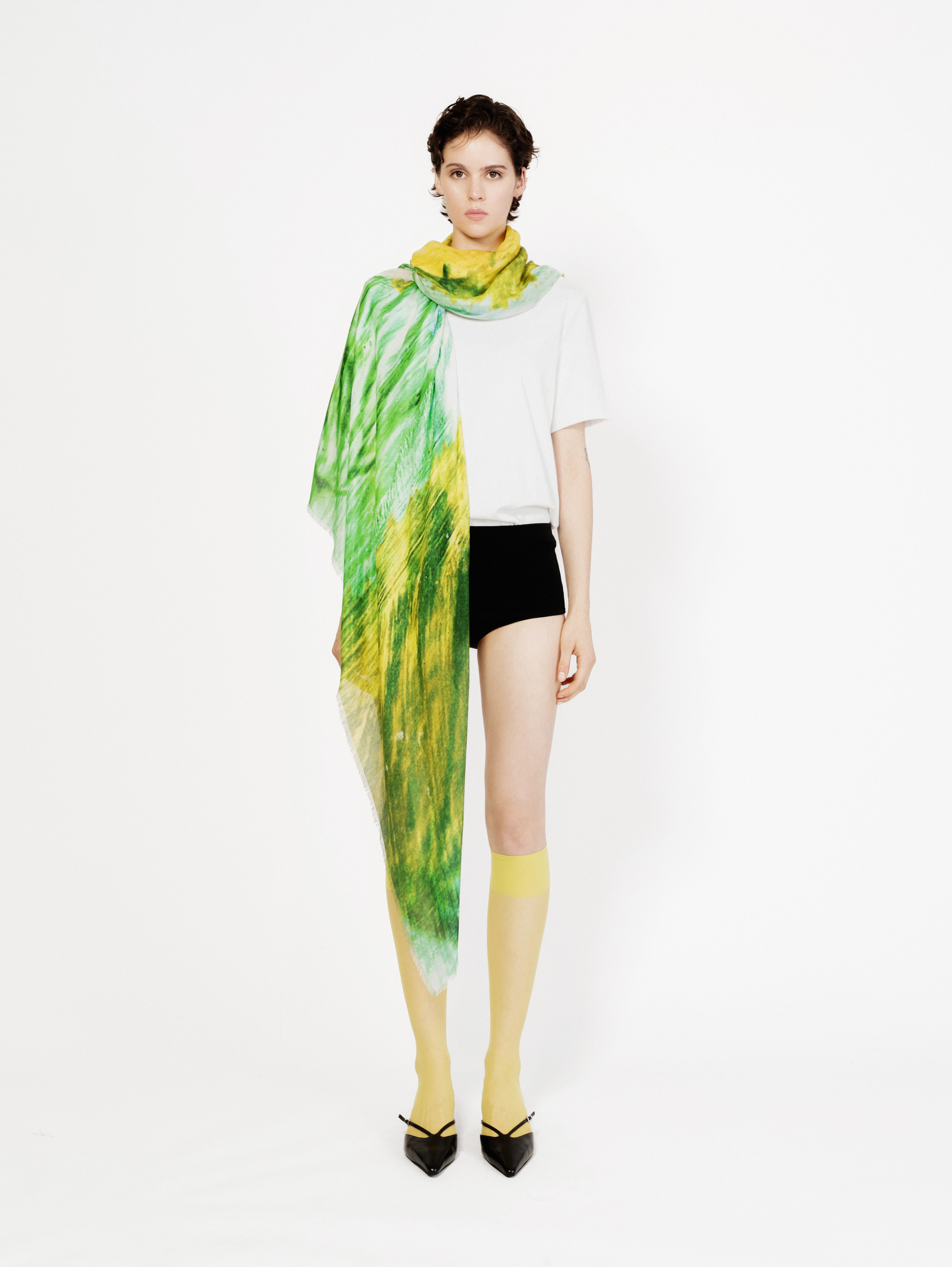 Talking Walls ela blur single face square scarf blur