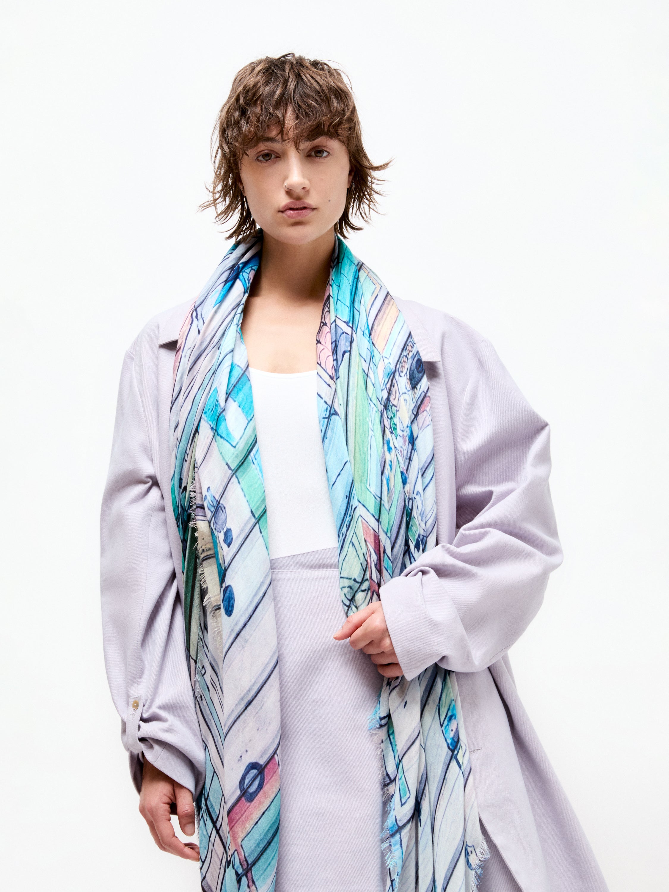 Talking Walls ela bus stop single face square scarf bus stop