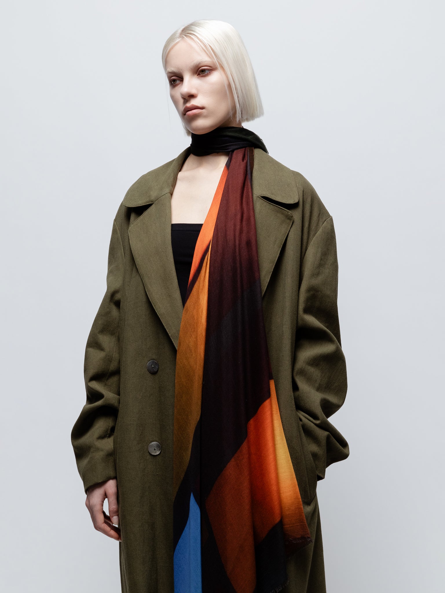 Talking Walls ela sablon single face square scarf sablon