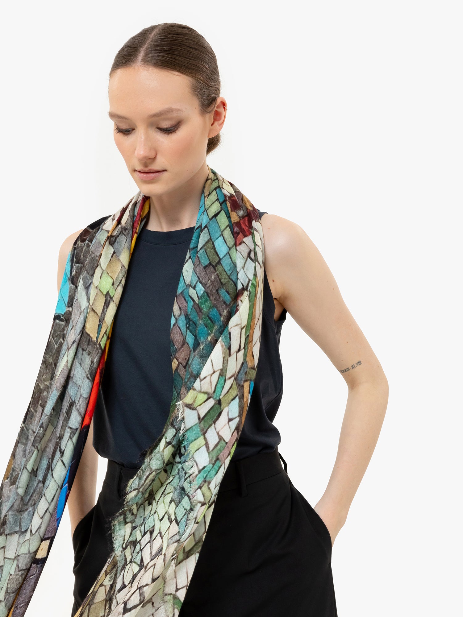Talking Walls ela single face single face square scarf caffe fiorio