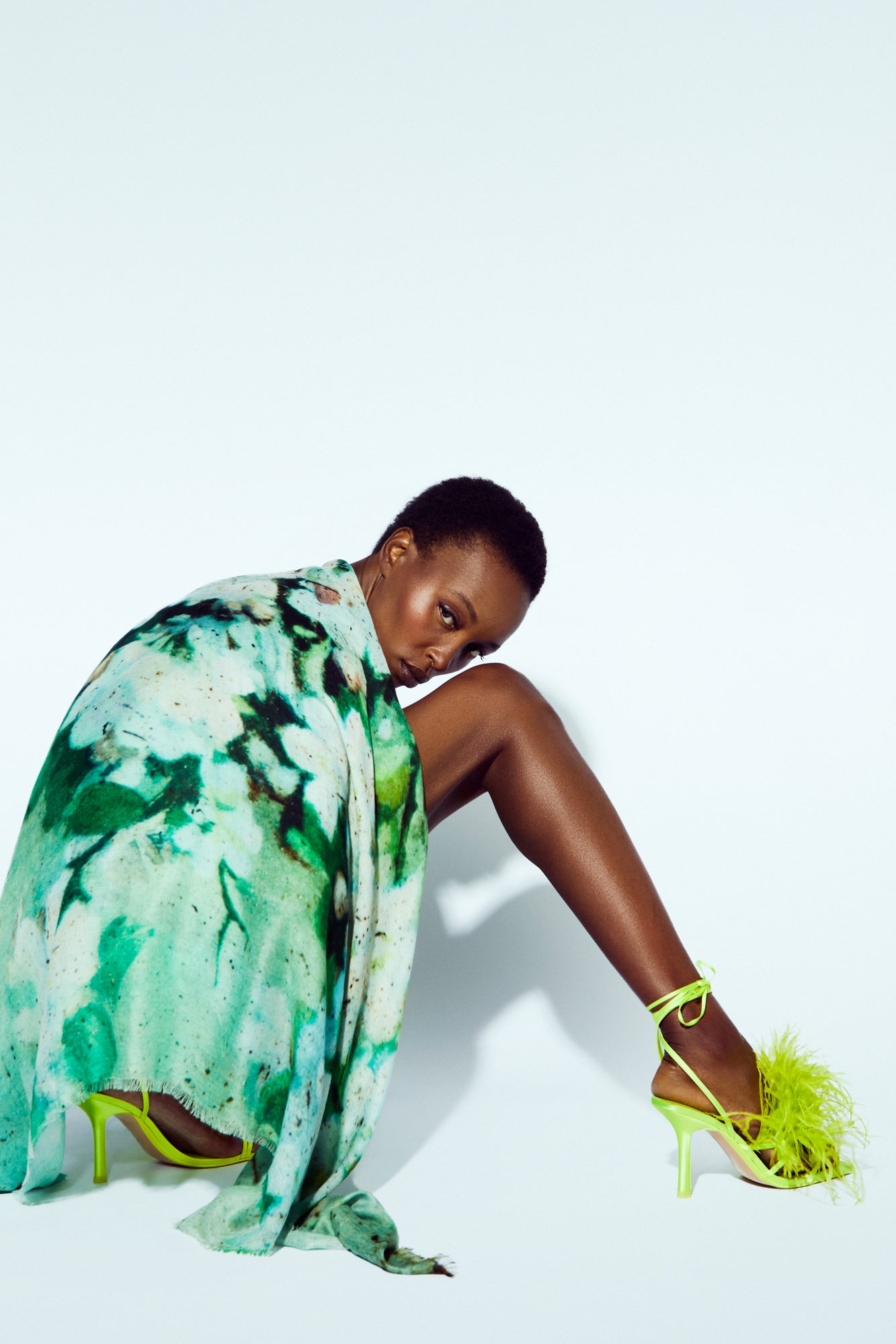 Talking Walls ela single face single face square scarf le bouquet