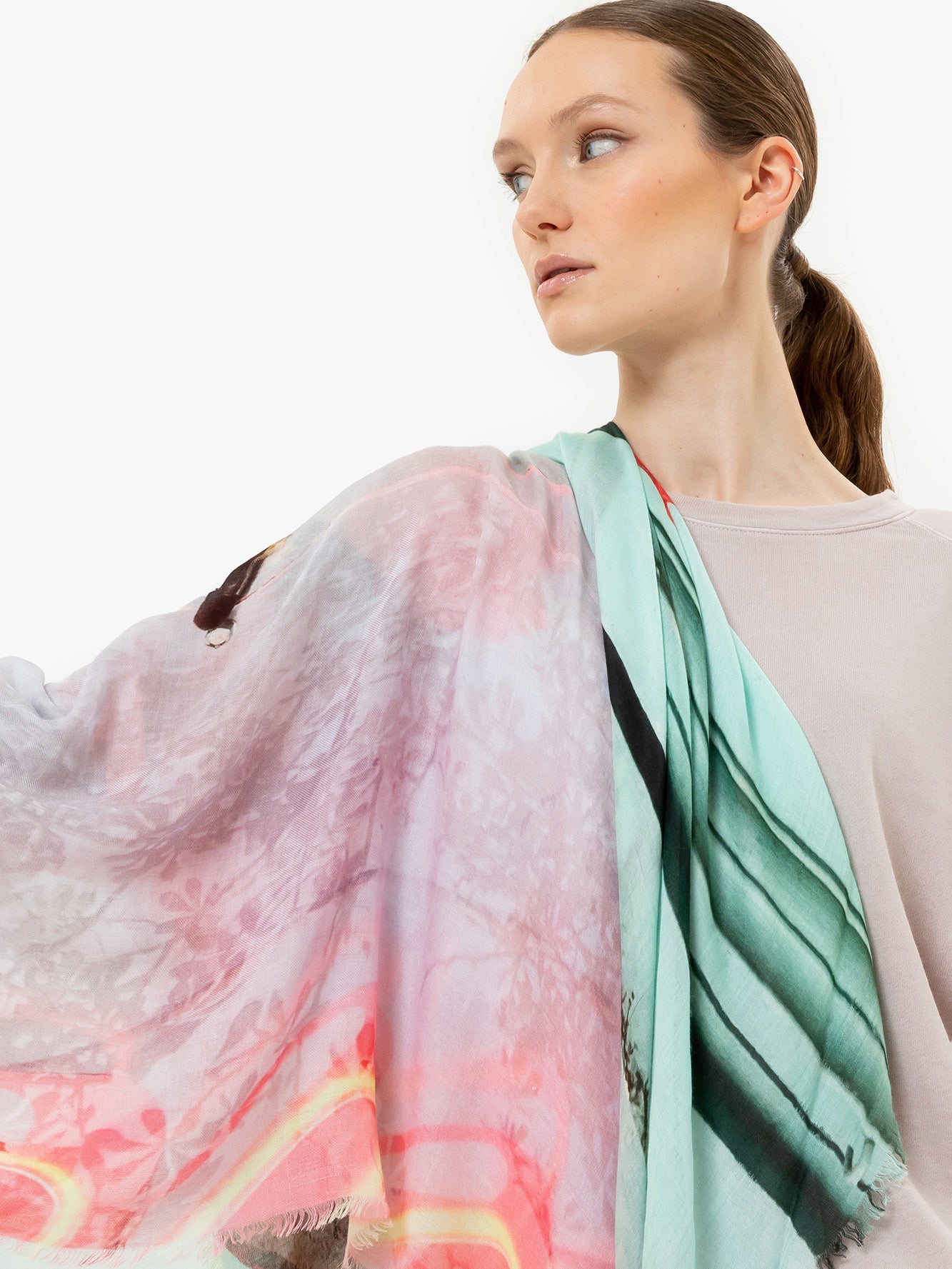 Talking Walls ela single face single face square scarf neon poppy