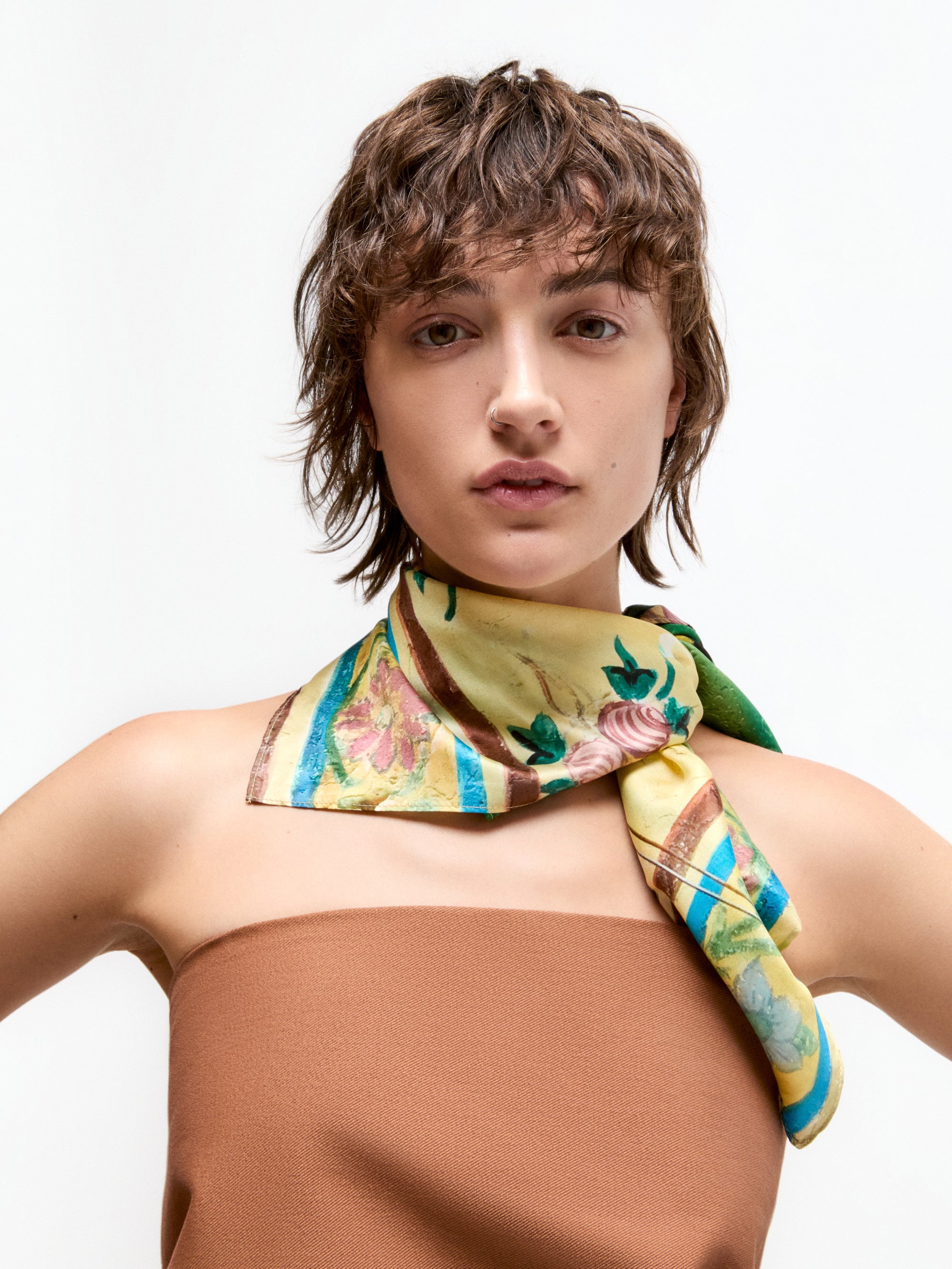 Talking Walls iki botanik Single face square-shaped scarf botanik