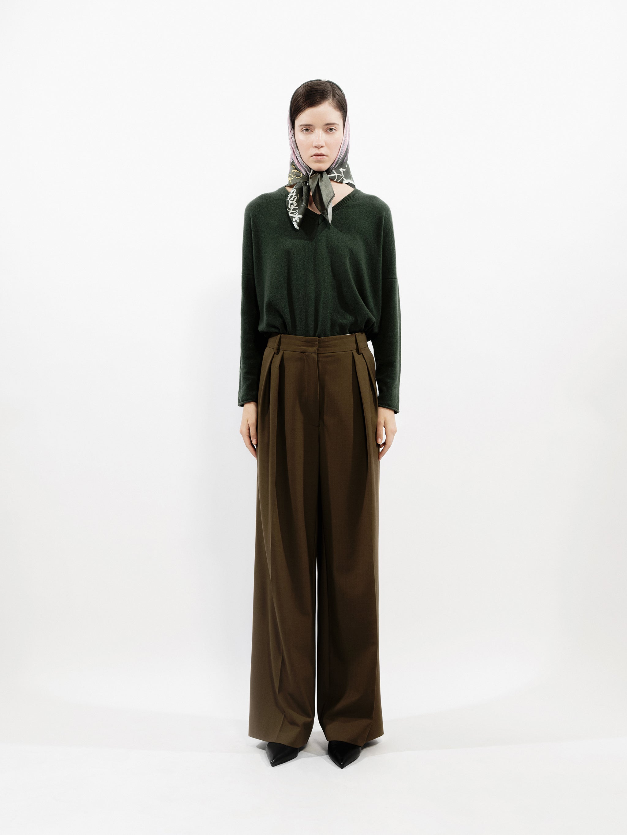 Talking Walls ira kale relaxed sweater kale