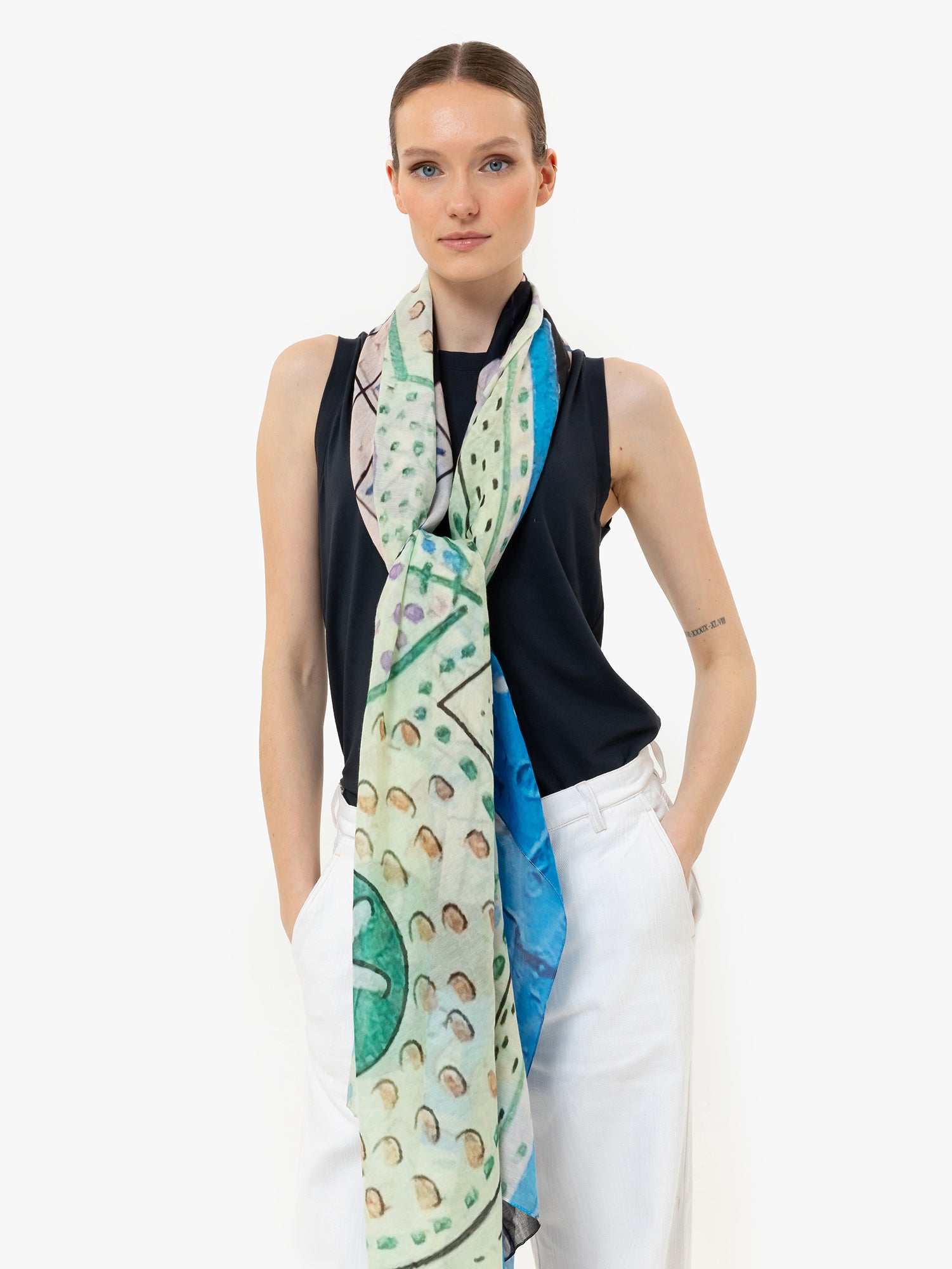 Talking Walls joy single face Single face rectangular scarf petit pois