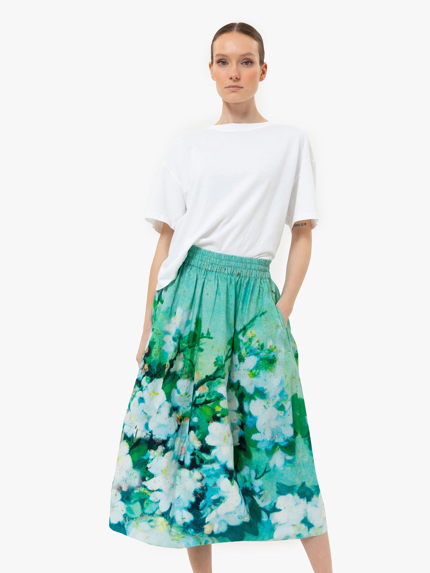 Talking Walls juju le bouquet A-line midi skirt le bouquet