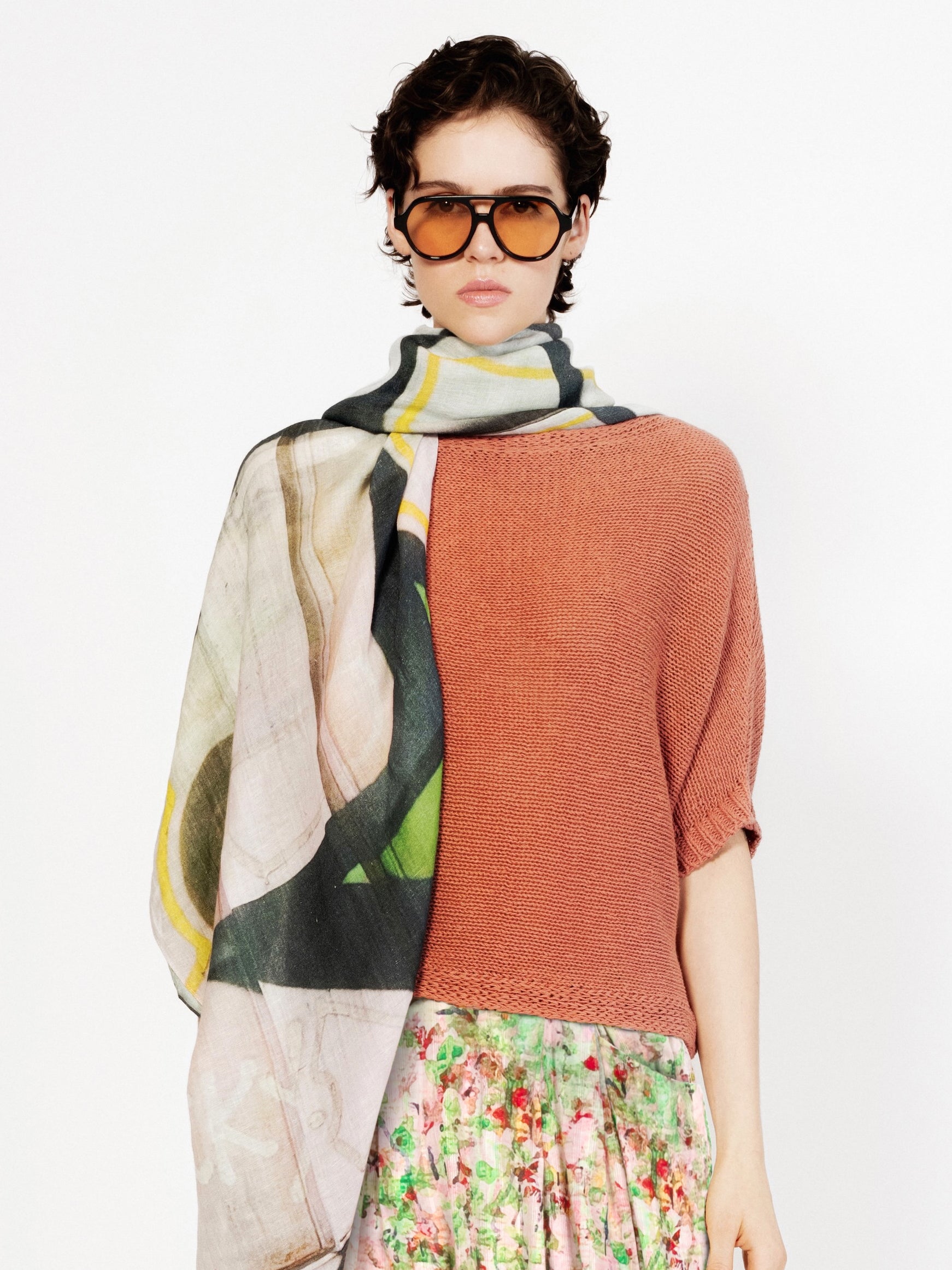 Talking Walls juliette cameo relaxed jumper cameo