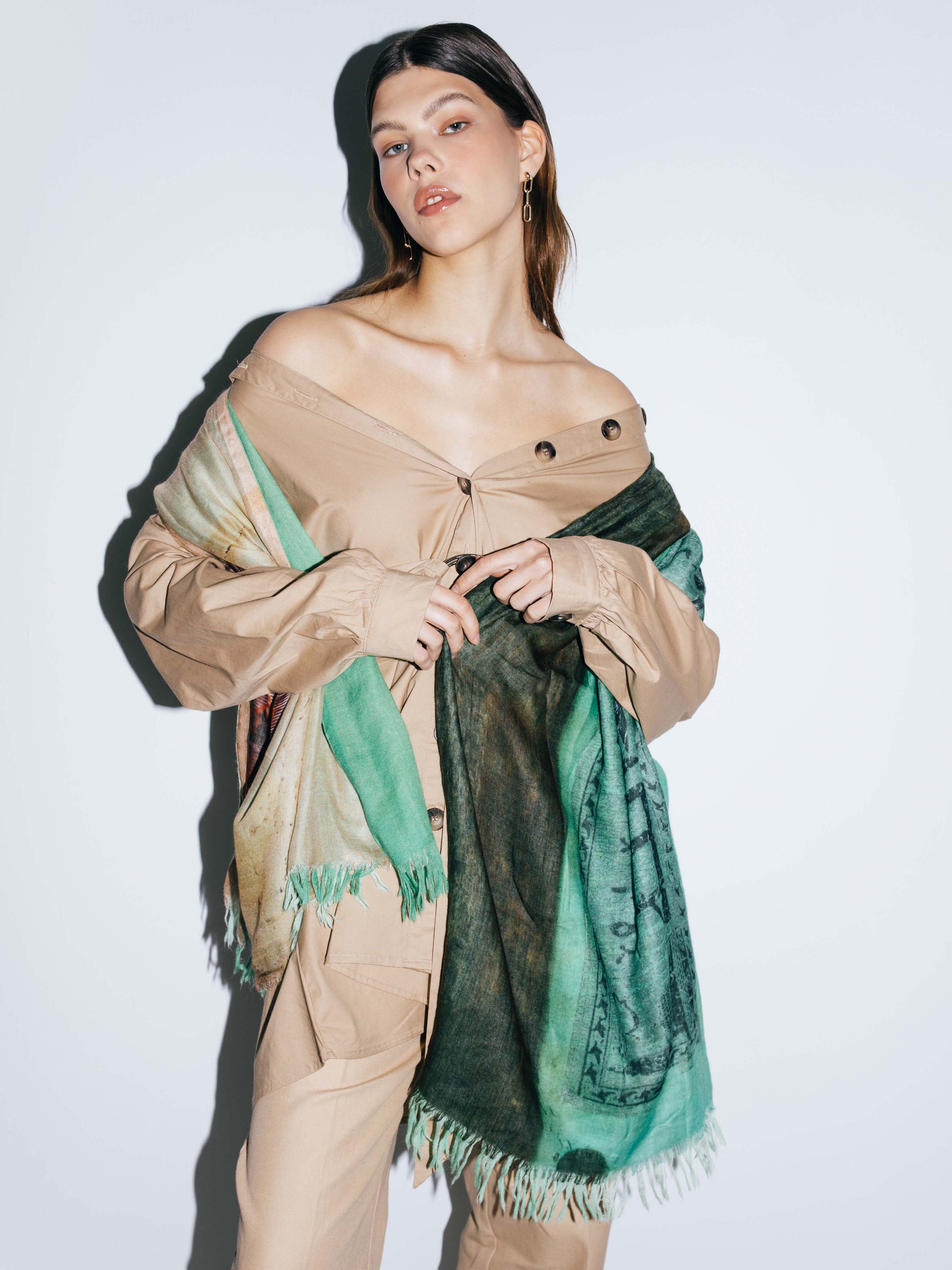 Talking Walls luna double face double face rectangular scarf flower power mash pistache