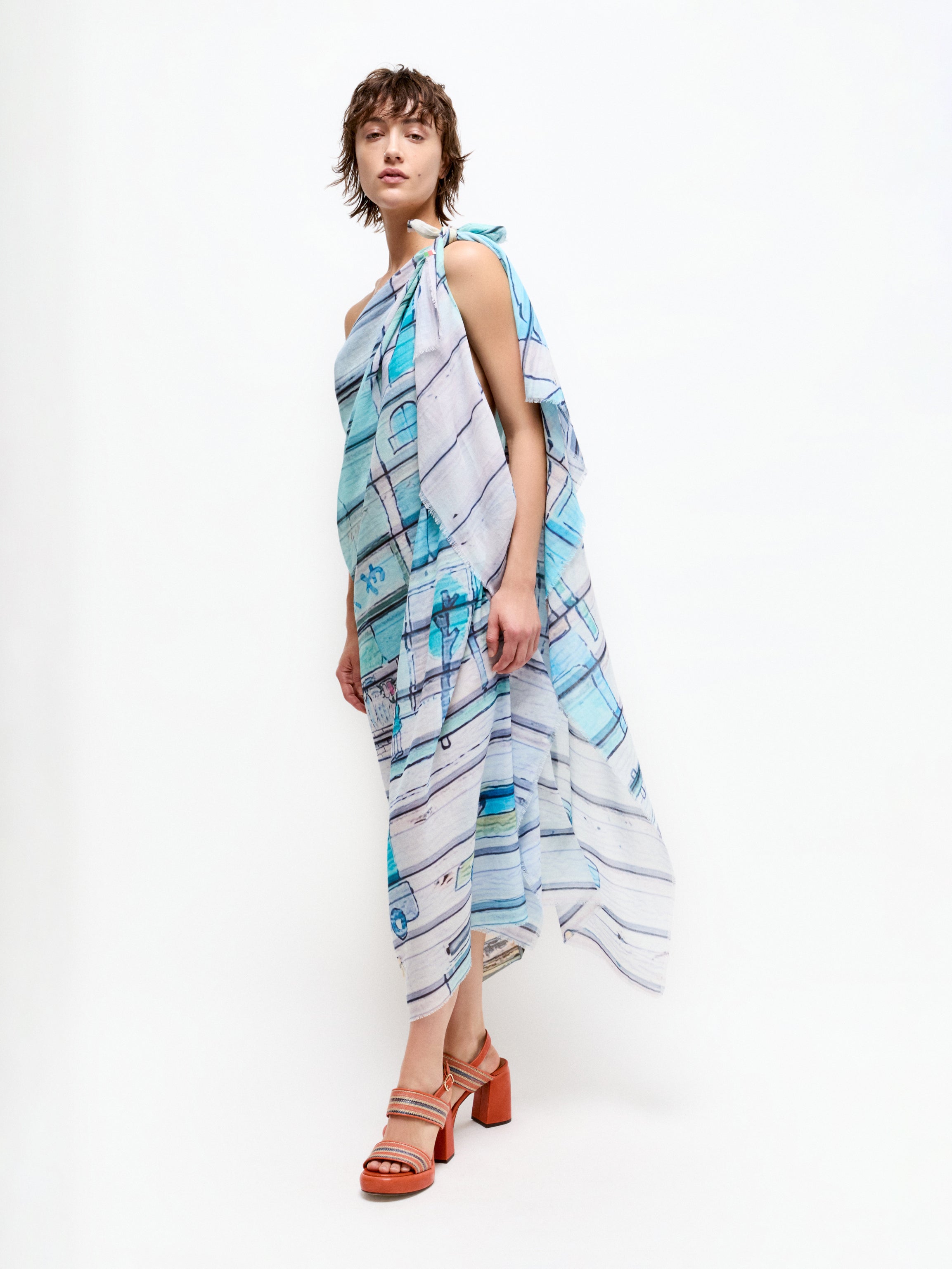 Talking Walls marysol bus stop Single face rectangle-shaped scarf bus stop