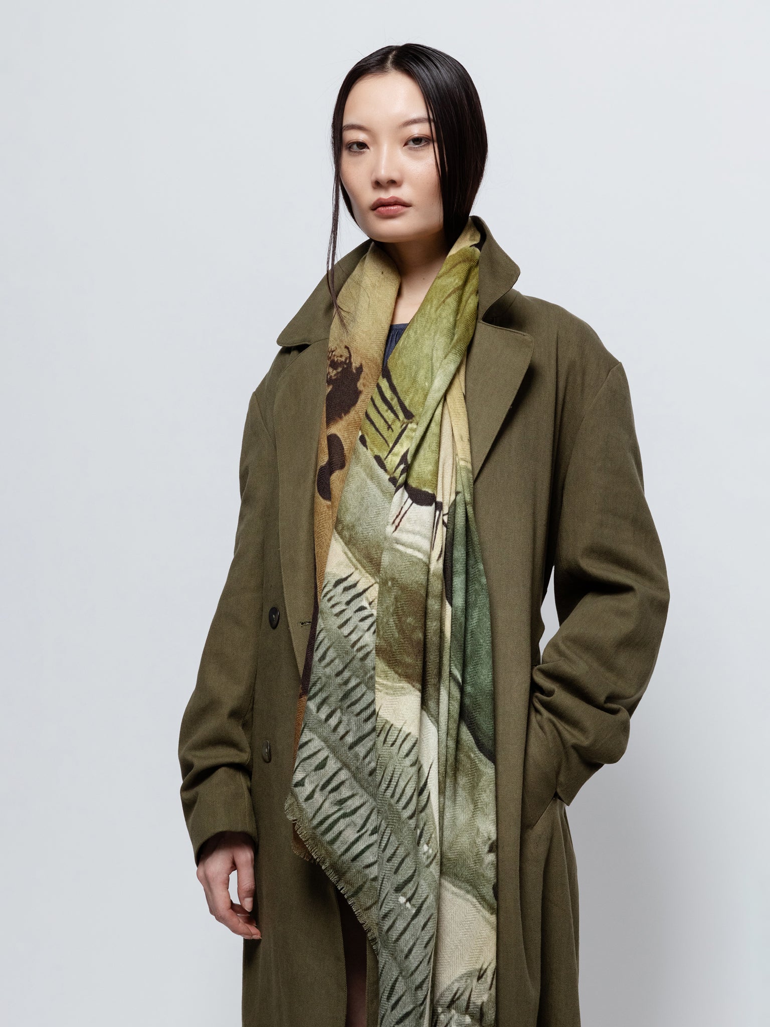 Talking Walls max sun rice single face square scarf sun rice