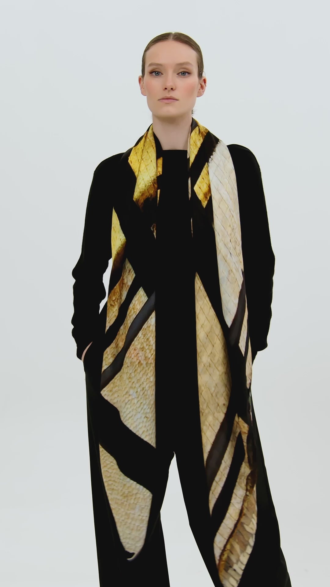 Talking Walls ava double face double face square scarf caffe fiorio