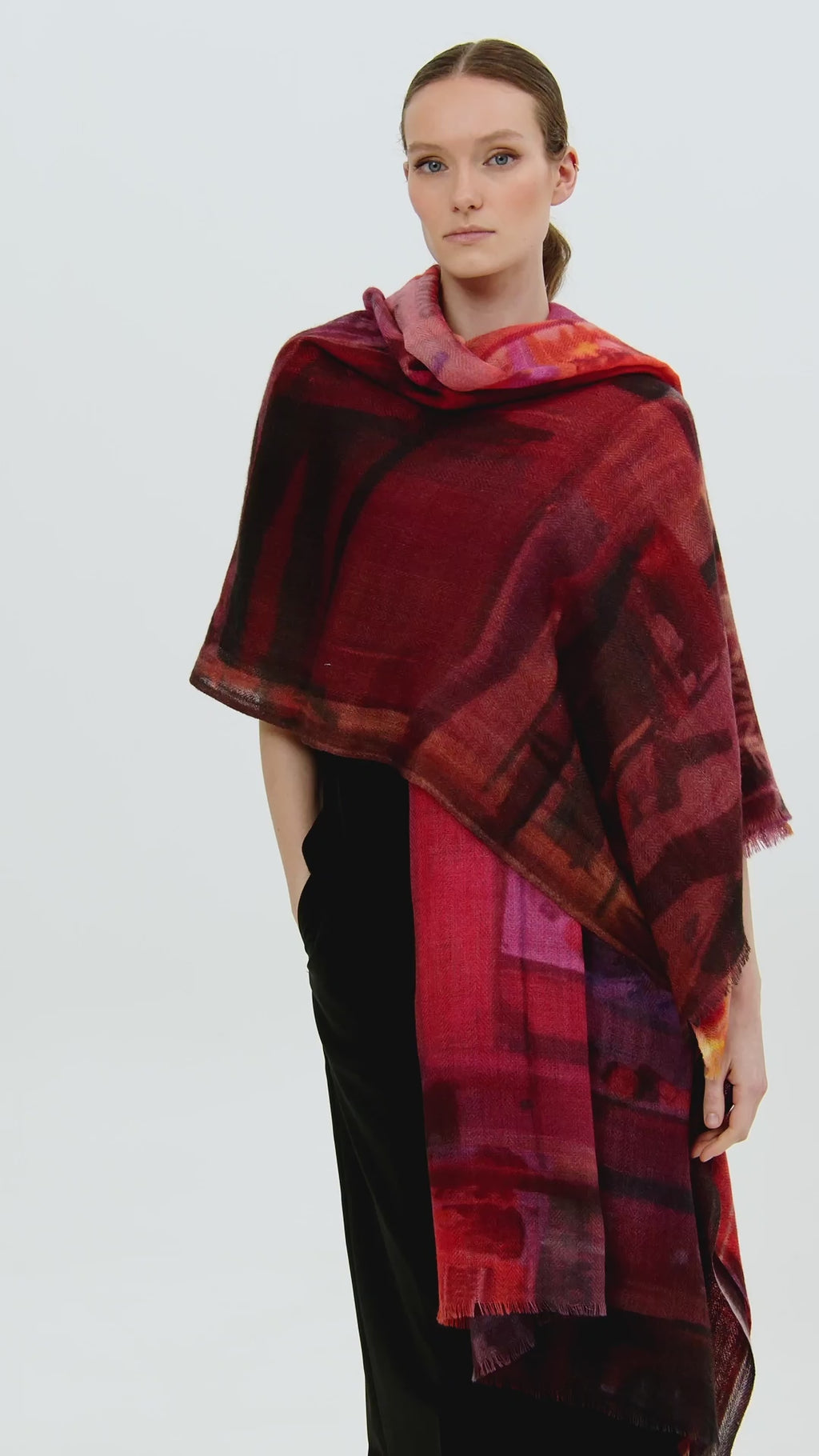 Talking Walls Patti single face rectangular scarf hollywood