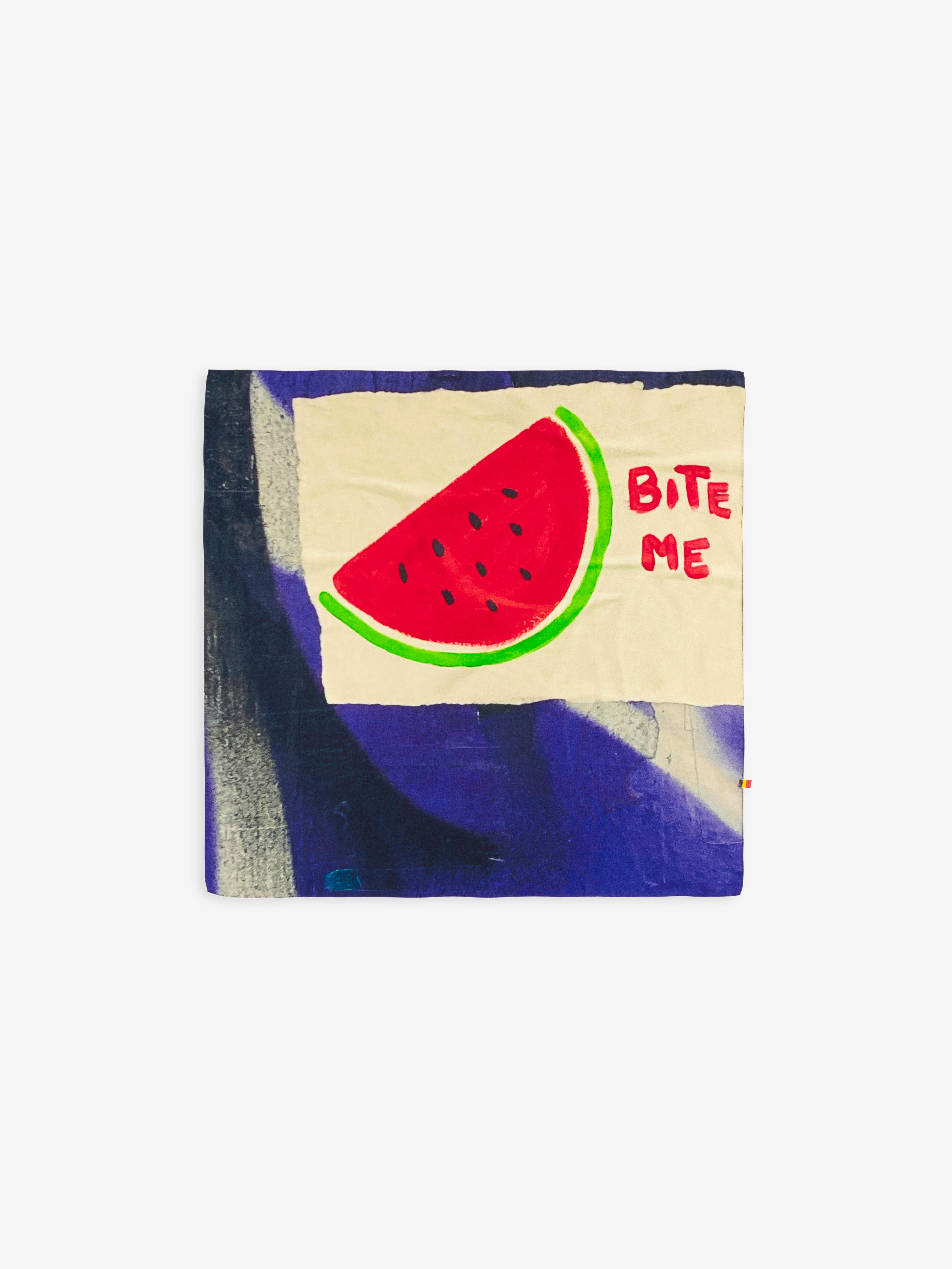 Talking Walls twiggy bite me Single face square-shaped scarf bite me