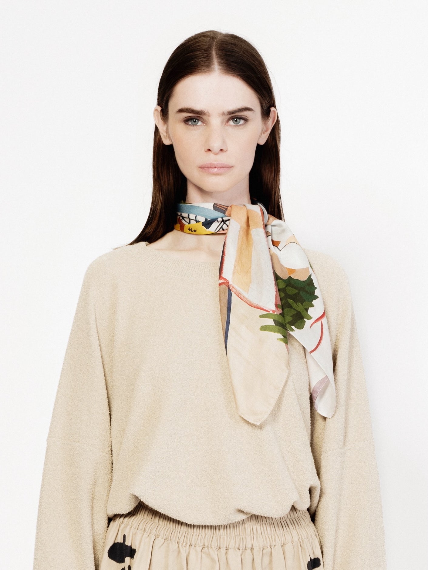 Talking Walls twiggy chicky chick Single face square-shaped scarf chicky chic